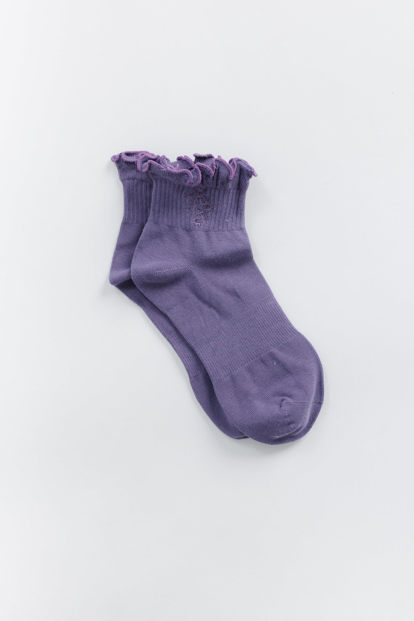 Cove Embroidered Ruffle Quarter WOMEN'S SOCKS Cove Accessories Purple OS