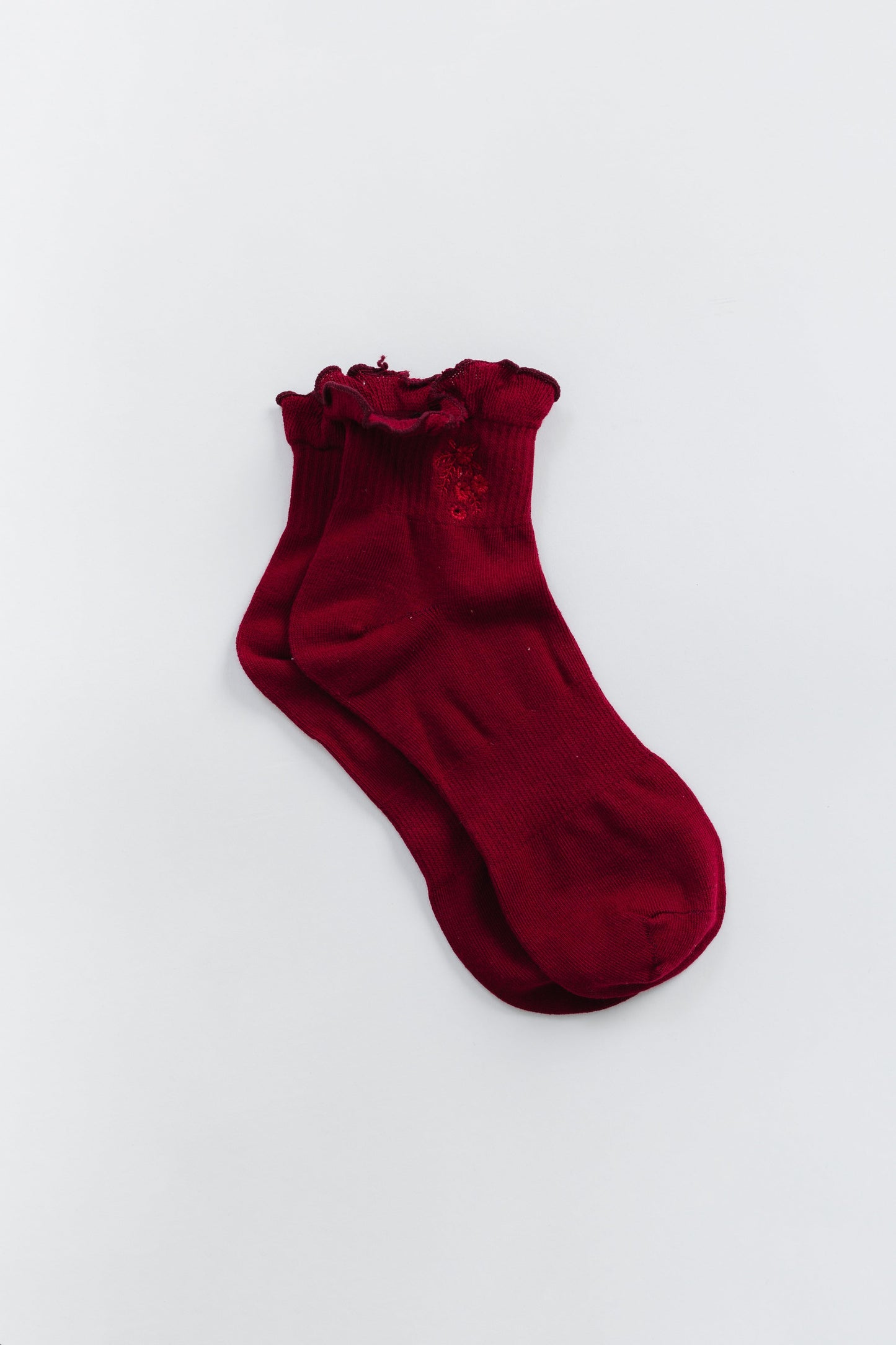 Cove Embroidered Ruffle Quarter WOMEN'S SOCKS Cove Accessories Burgundy OS