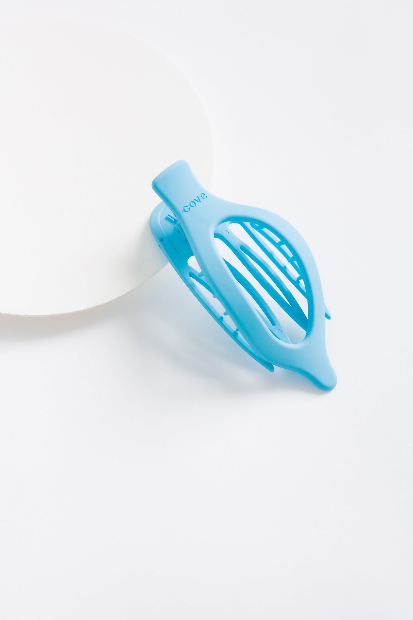 Cove Flat Oval Relax Claw WOMEN'S HAIR ACCESSORY Cove Accessories Dusty Blue OS