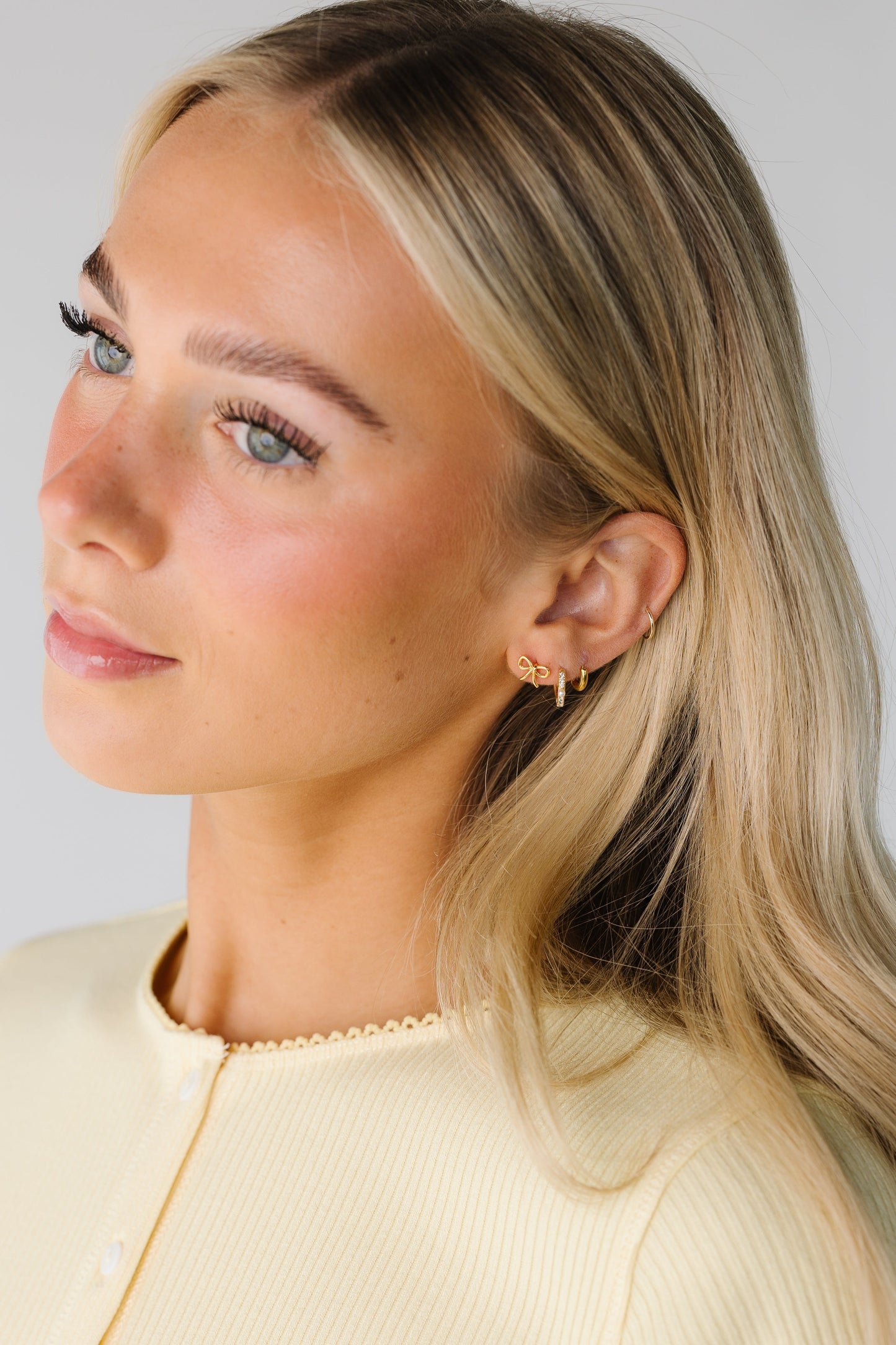 Cove Dainty Bow Stud Earrings WOMEN'S EARINGS Cove Accessories