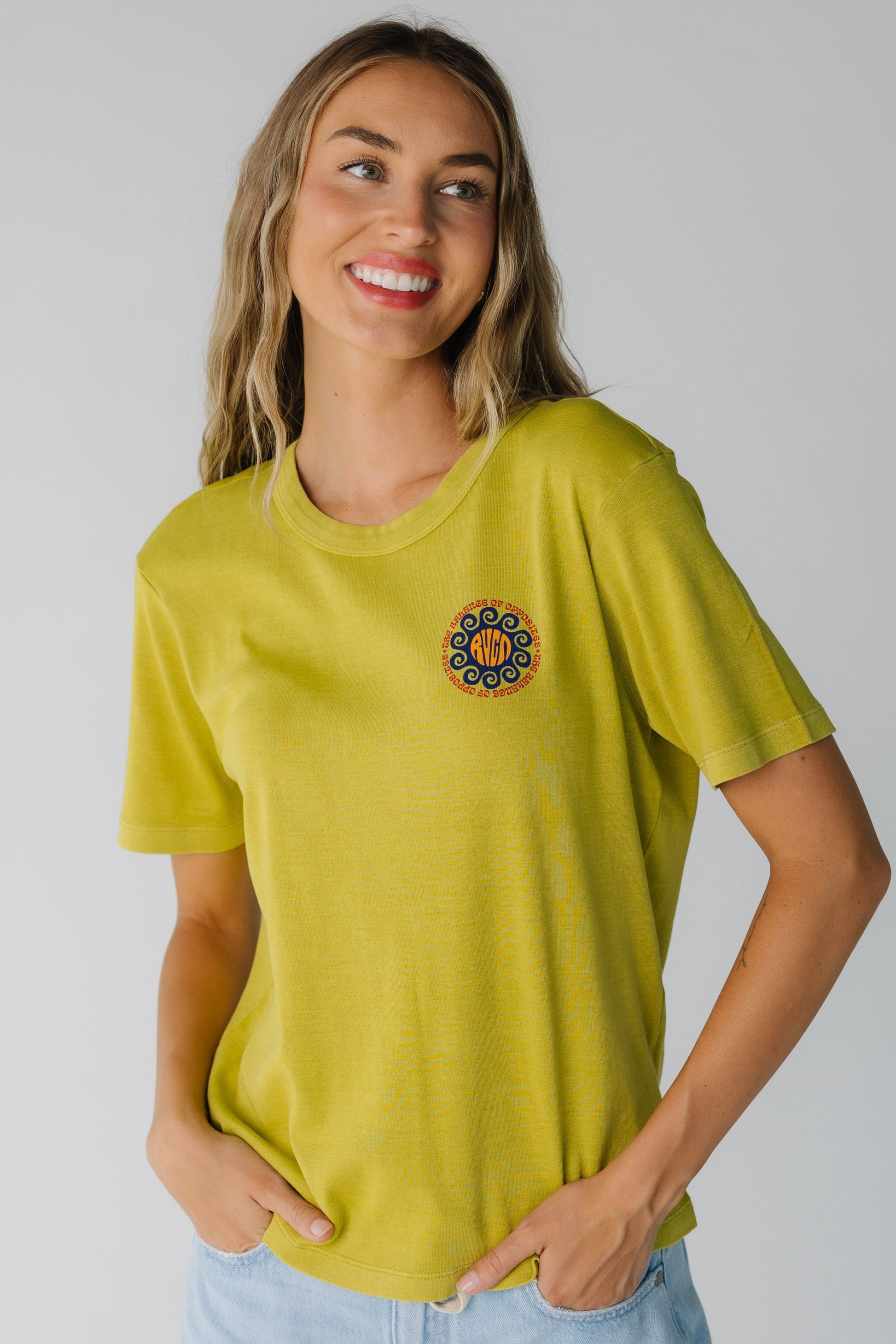 RVCA Daily Tee WOMEN'S T-SHIRT RVCA MTO XS