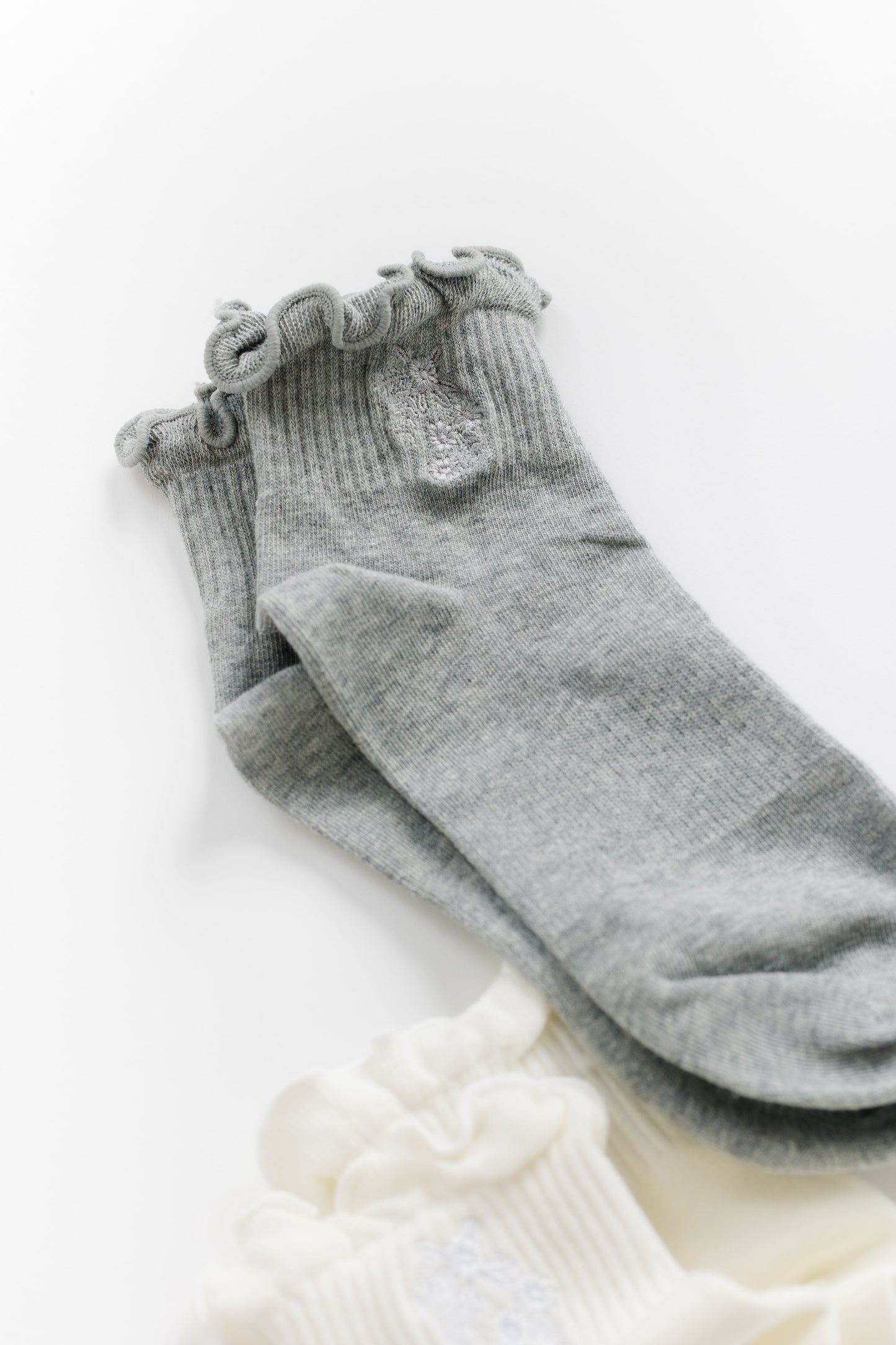 Cove Ruffle Quarter Socks 3 Pack WOMEN'S SOCKS Cove Accessories