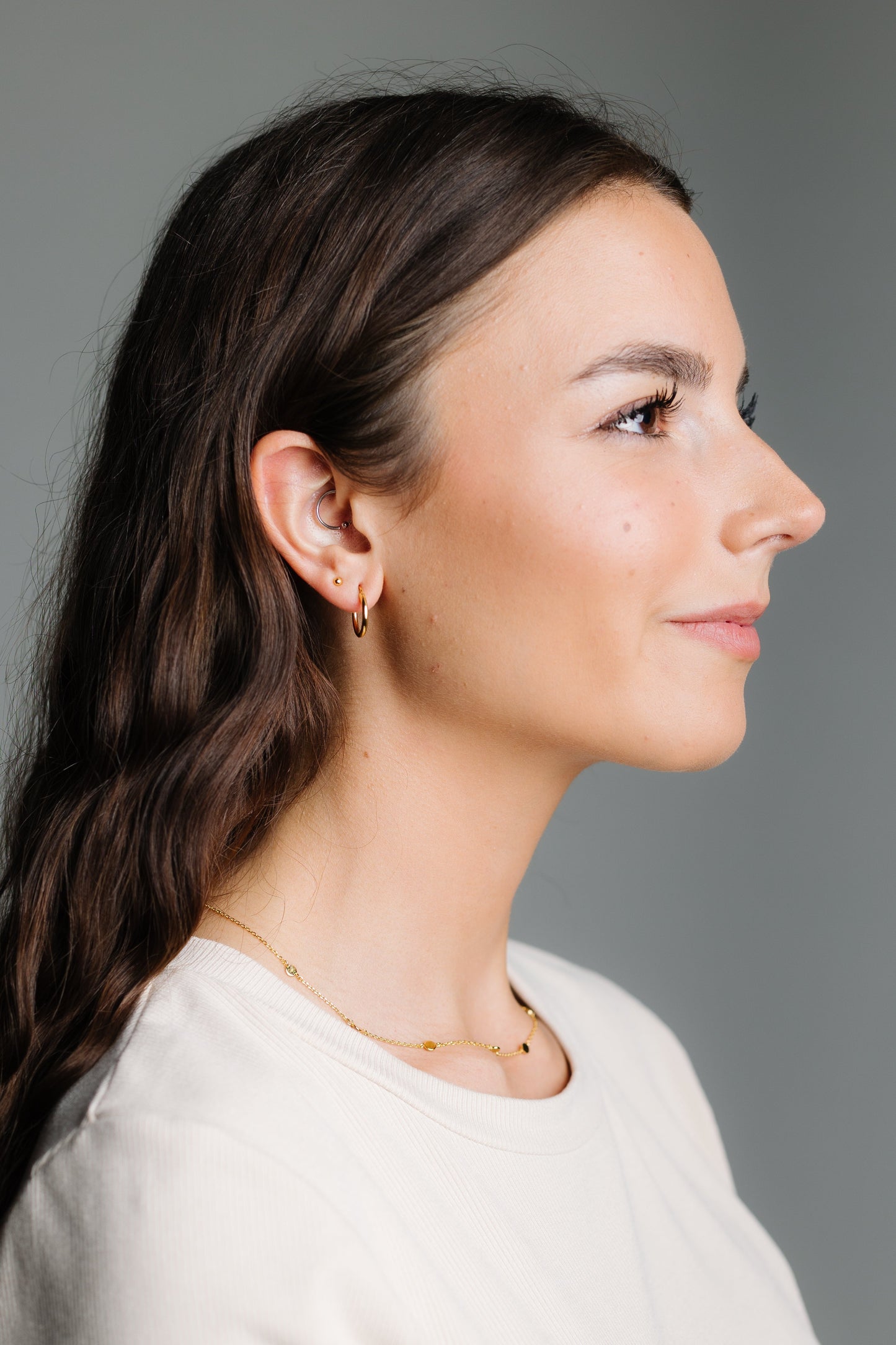 Cove Earrings Small Oval Hoops Gold WOMEN'S EARINGS Cove Accessories