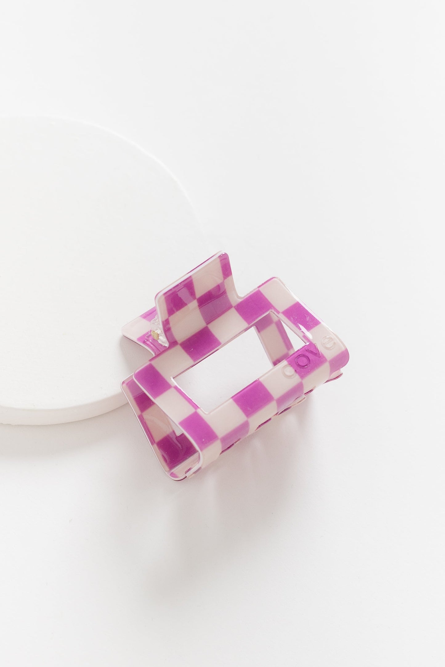 Cove Retro Checkered Hair Claw WOMEN'S HAIR ACCESSORY Cove Accessories Purple/Cream 2 inch