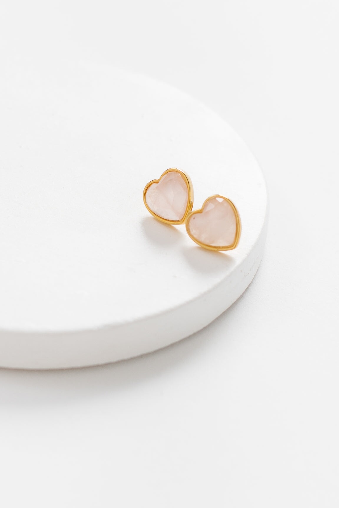Cove Earrings Rose Quartz Heart Gold WOMEN'S EARINGS Cove Accessories