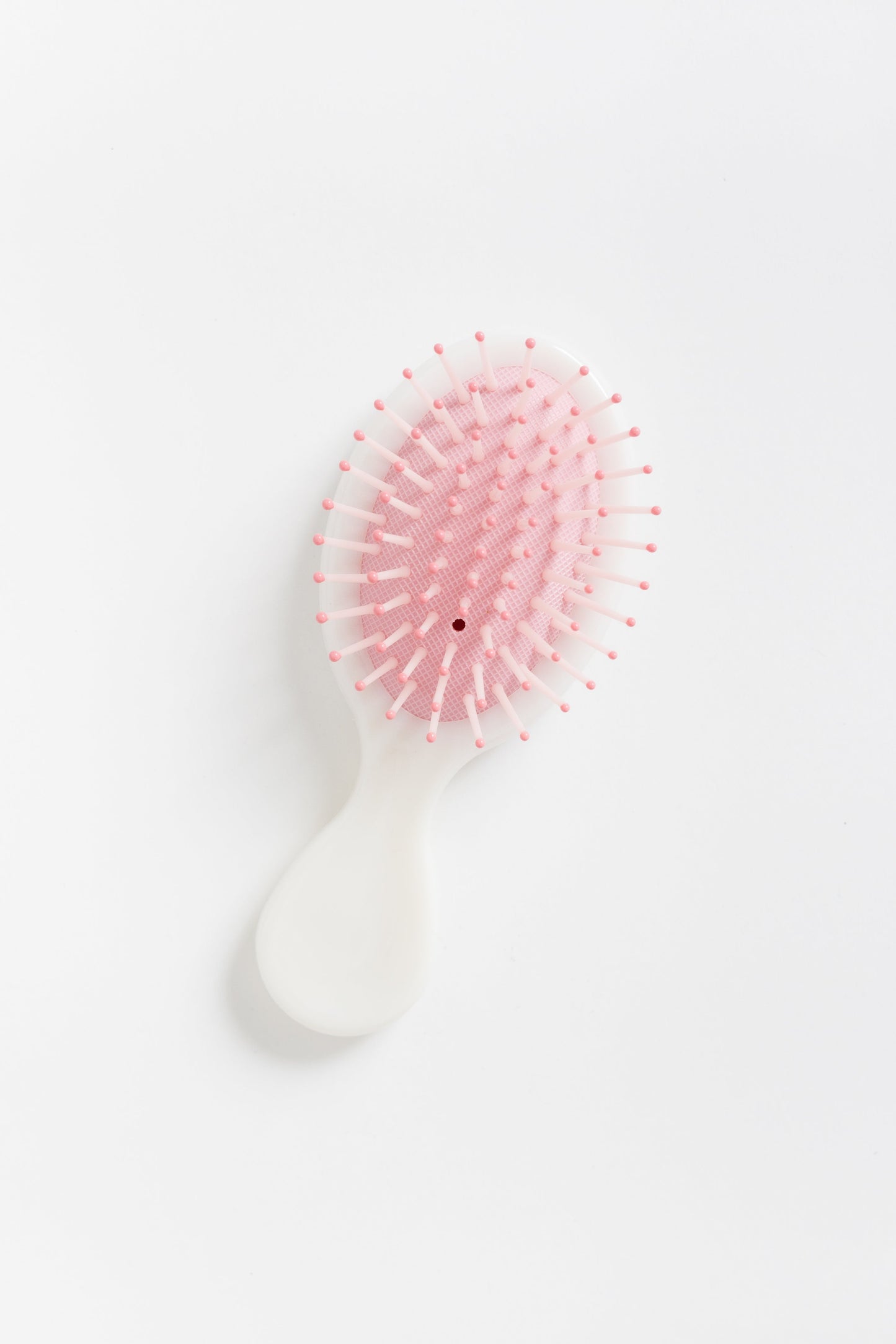 Cove Travel Brush WOMEN'S BEAUTY Cove Accessories White OS