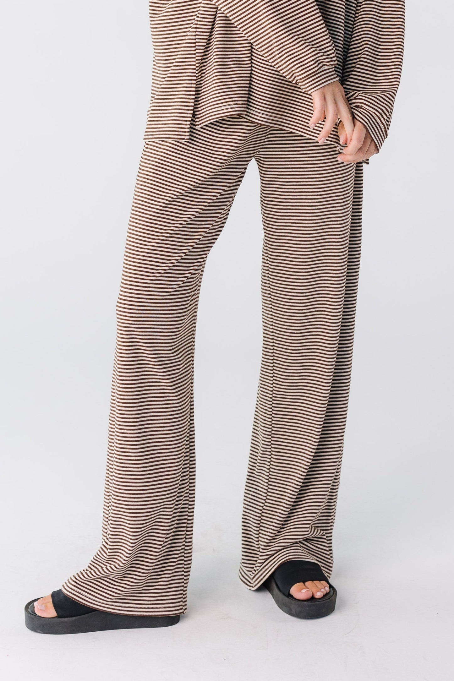 Modest women's wide leg pant with wide leg in brown stripe