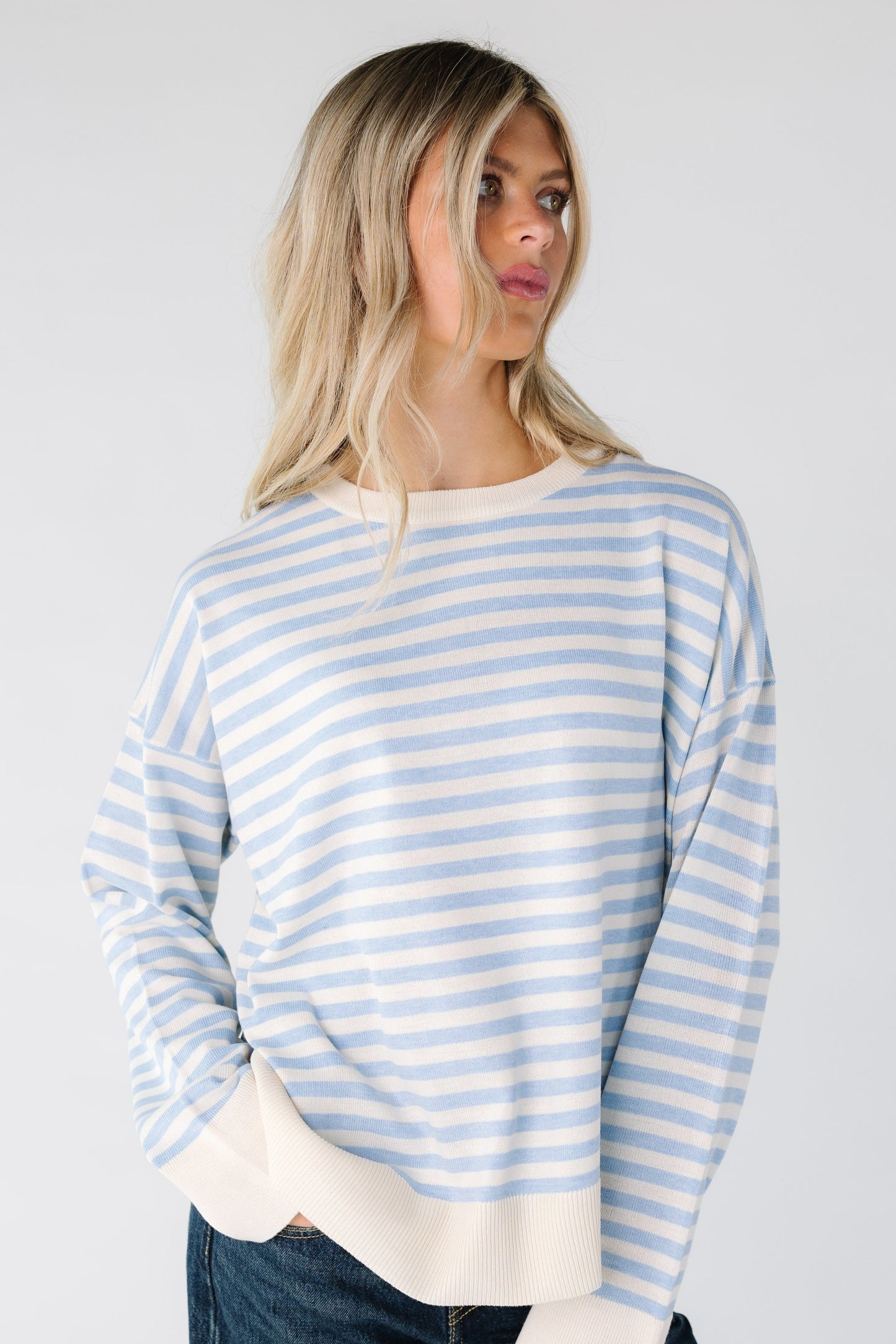 Modest women and teens stripe crew neck stripe top with long sleeves