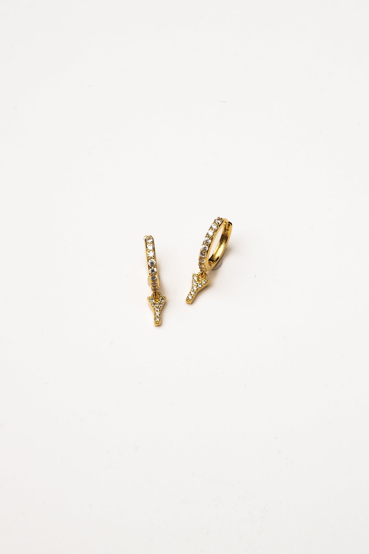 Cove Initial CZ Huggie WOMEN'S EARINGS Cove Accessories Y 18k Gold Dipped