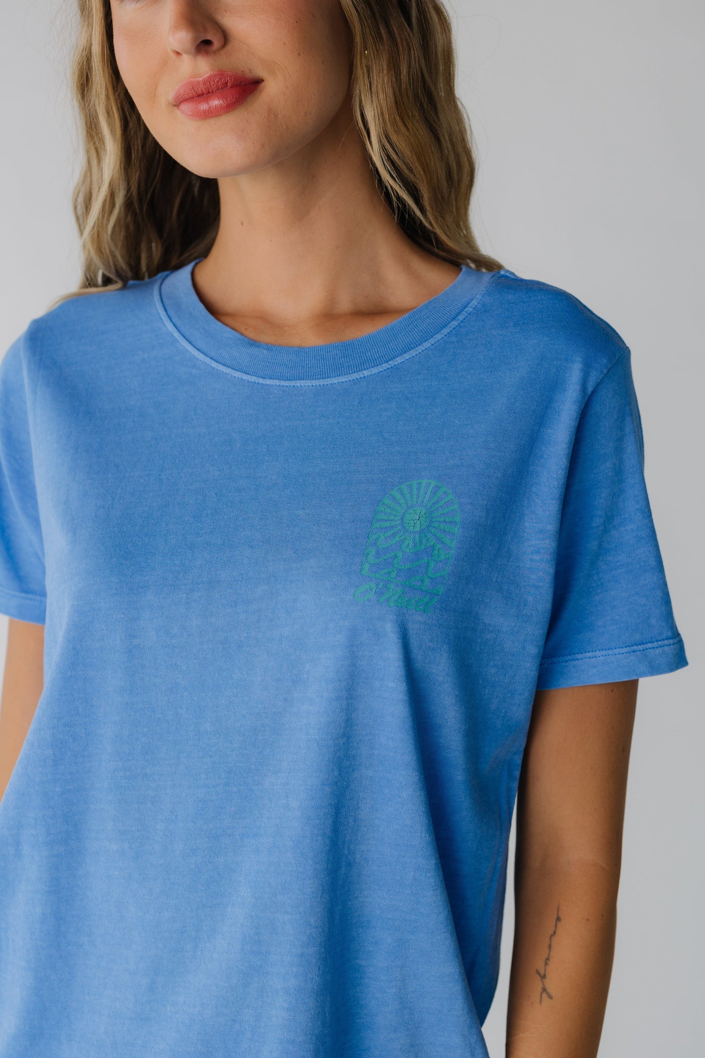 Blue short sleeve O'Neill tee with small front graphic
