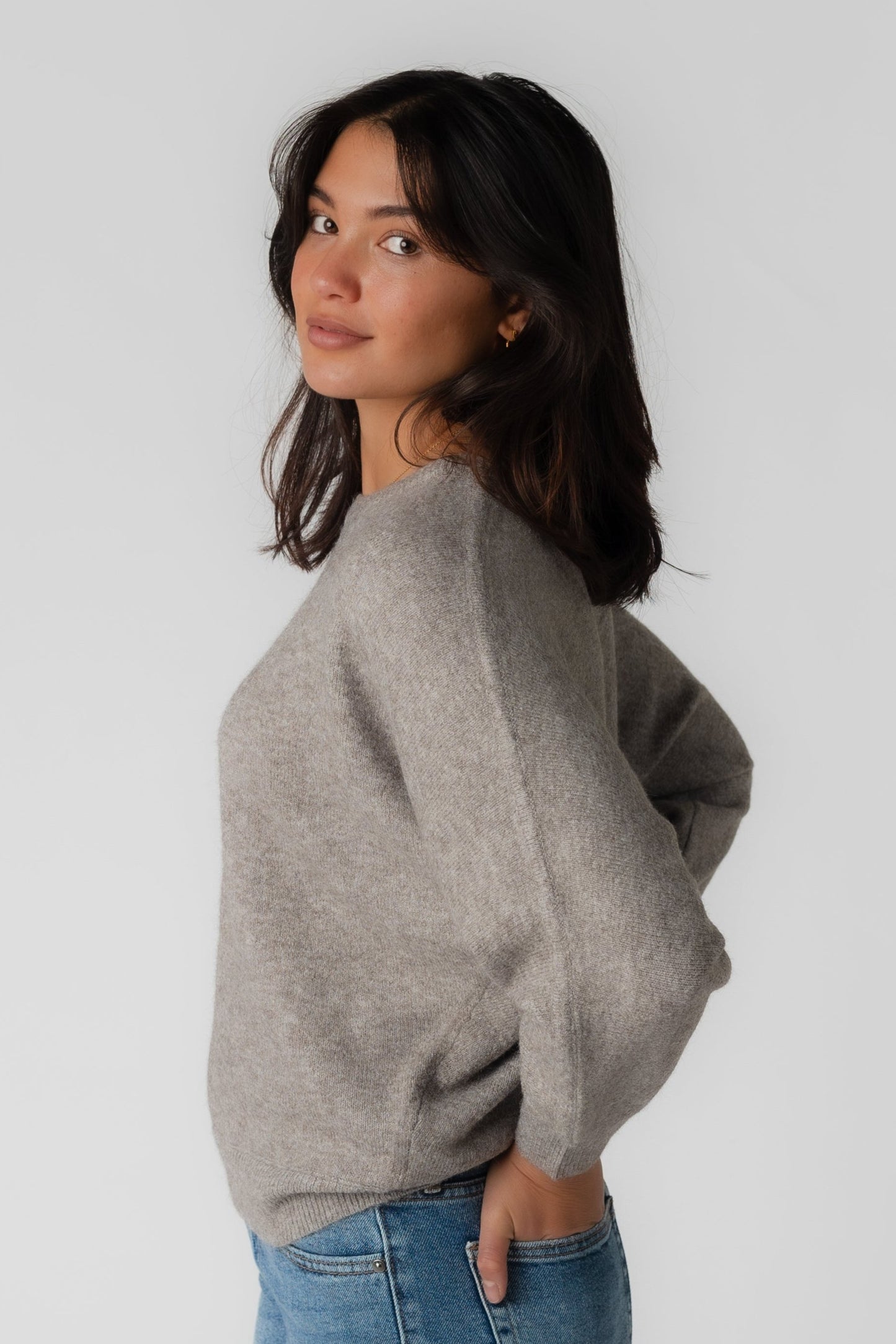 Heather mocha long sleeve sweater with crew neckline