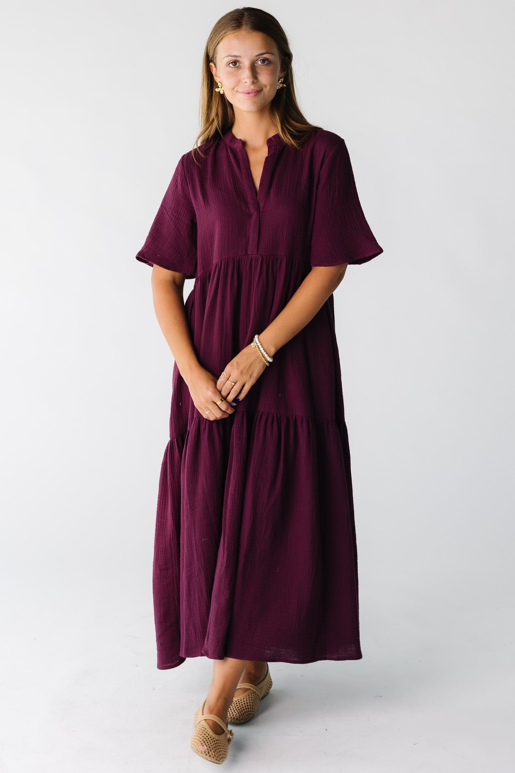 Modest women and teens midi dress with short sleeves