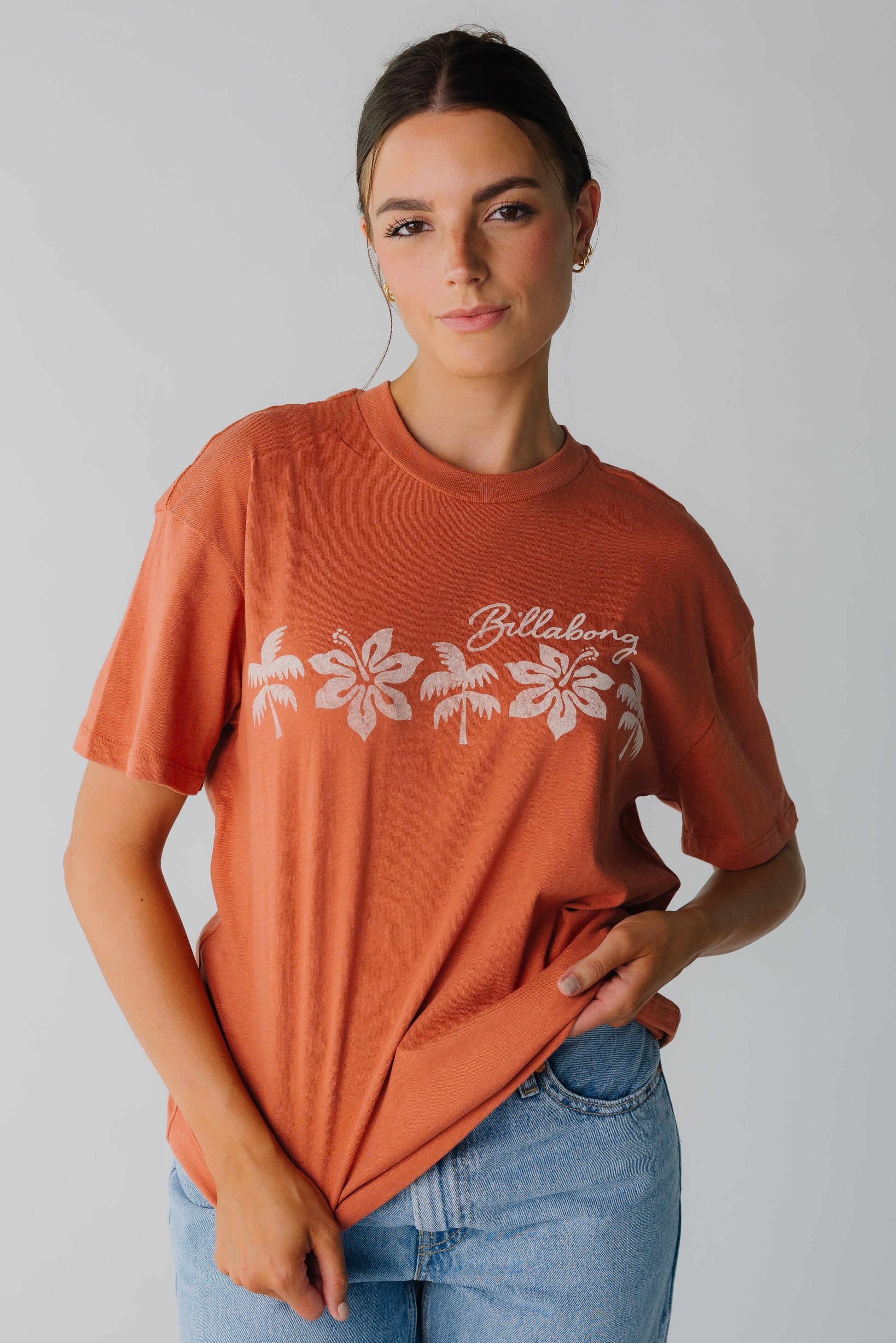 Modest rust loose fitting tee with short sleeves and crew neckline