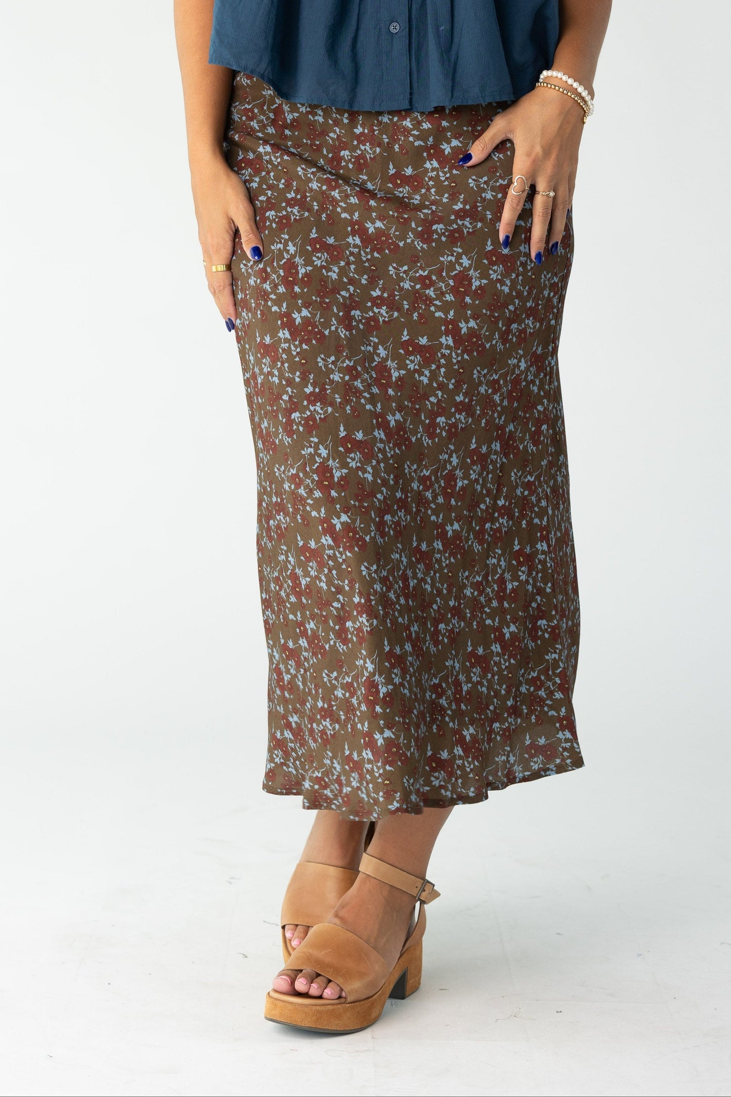 Modest women and teens floral print midi skirt in brown