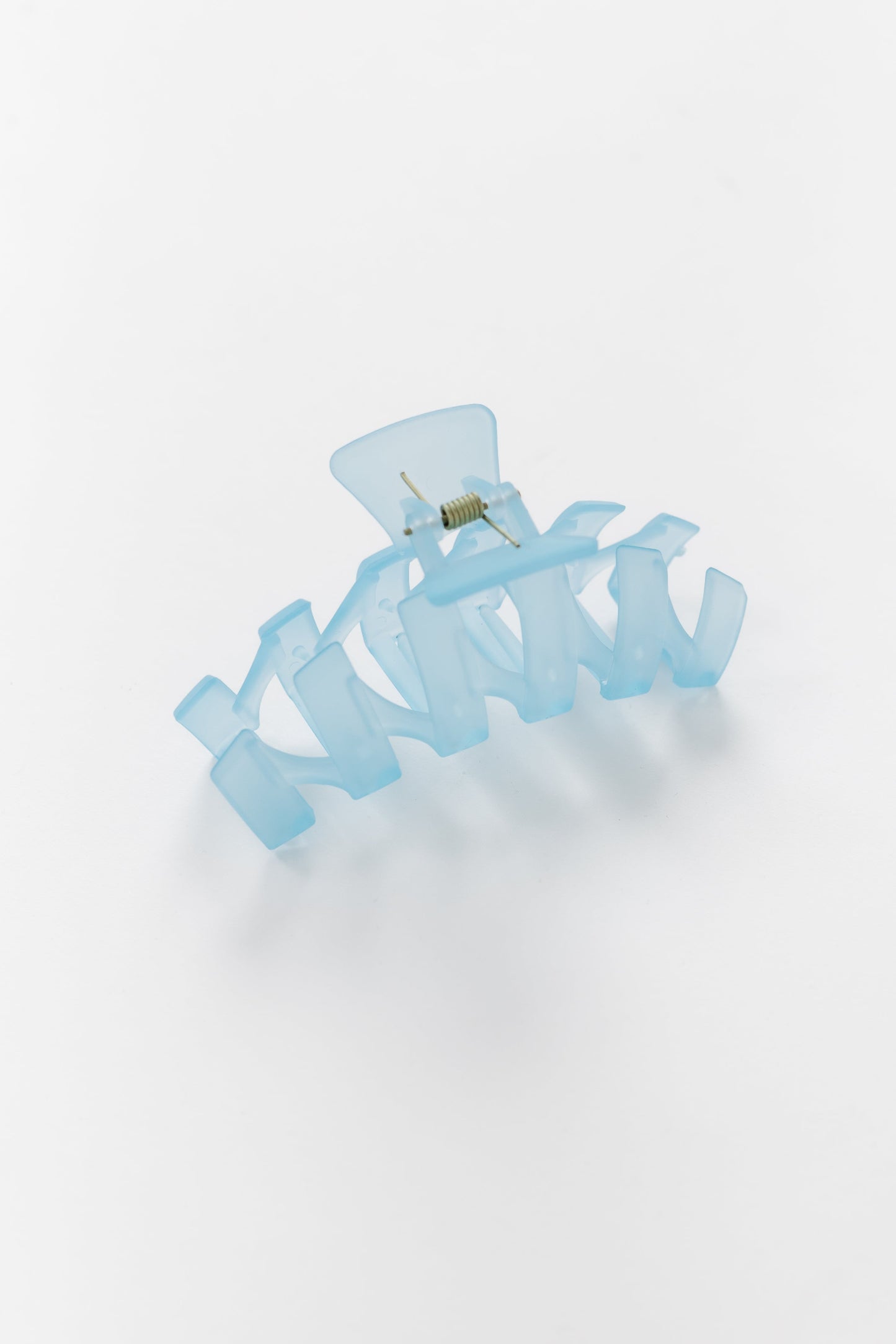Cove Scallop Hair Claw WOMEN'S HAIR ACCESSORY Cove Accessories Frosted Lt Blue 4.5 inch