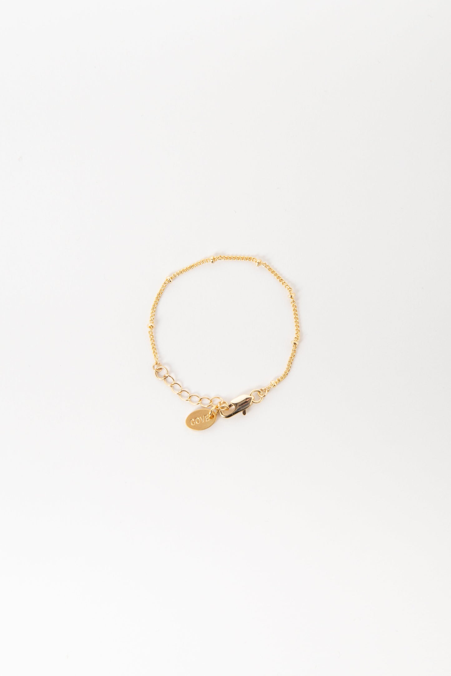 Baby bracelet of gold plated beaded chain