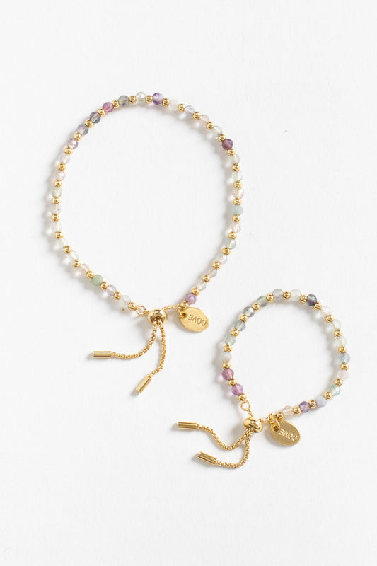 Baby bracelet in multiple colors and gold beads