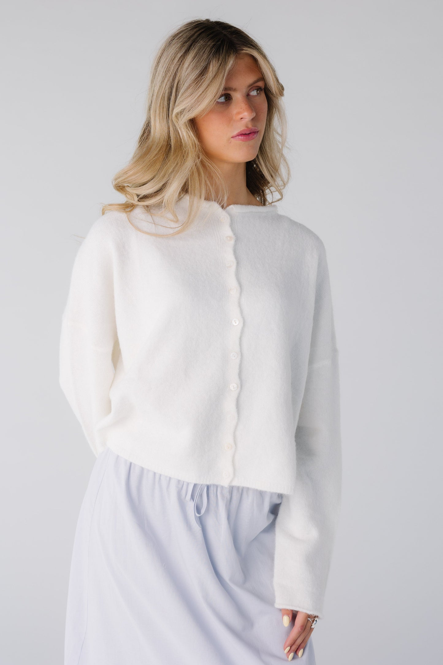 Aria Soft Cardigan WOMEN'S CARDIGAN Things Between Snow S