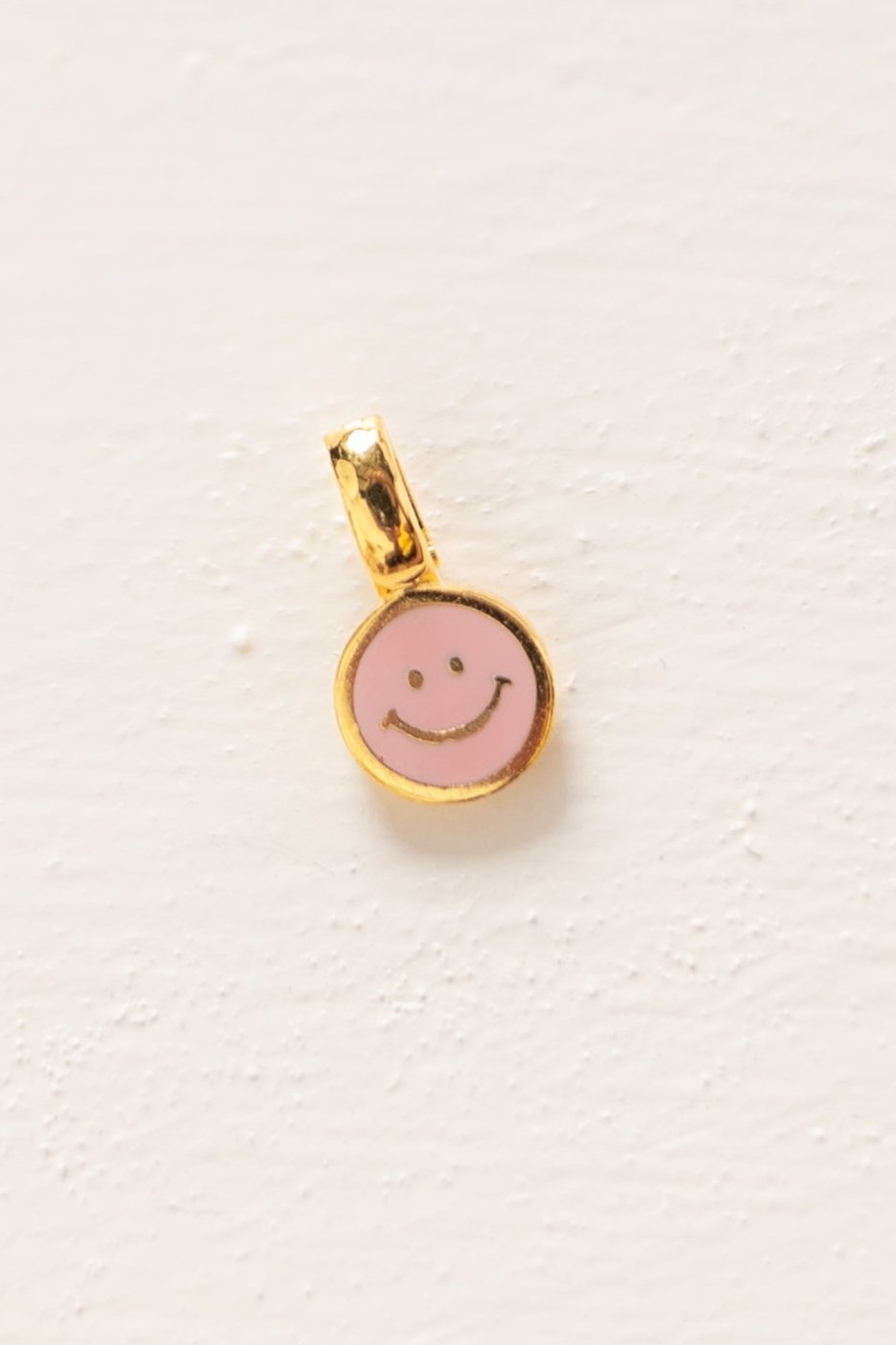 Cove Smiley Clip On Charm Cove Charms Cove Accessories Lt Pink OS