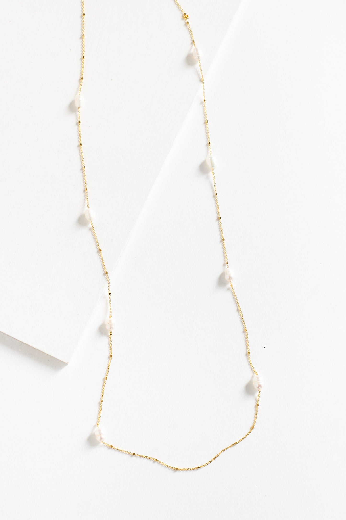 Pictures Pearl Necklace WOMEN'S NECKLACE Cove