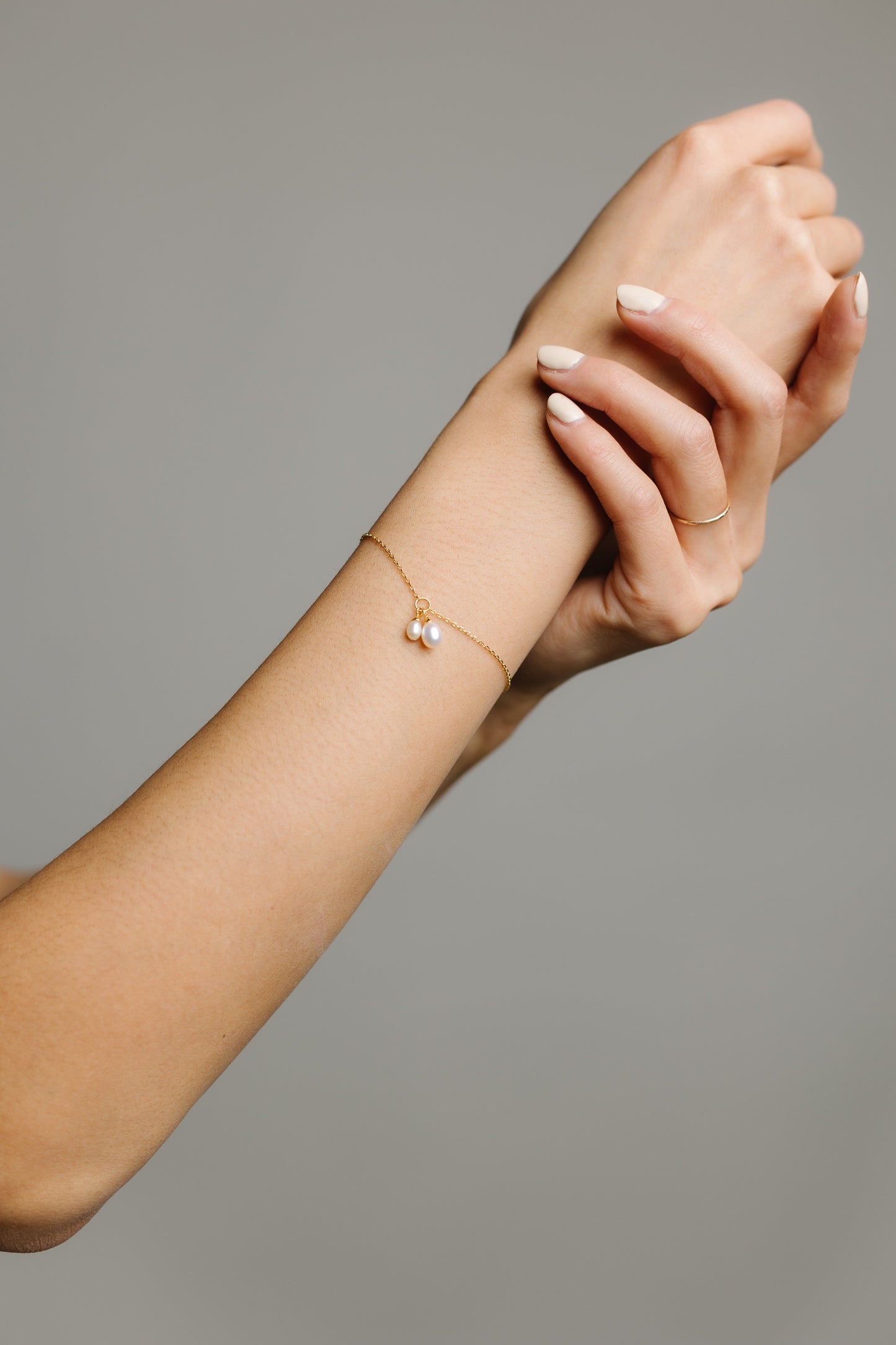 Petite Pearl Bracelet WOMEN'S BRACELET Cove