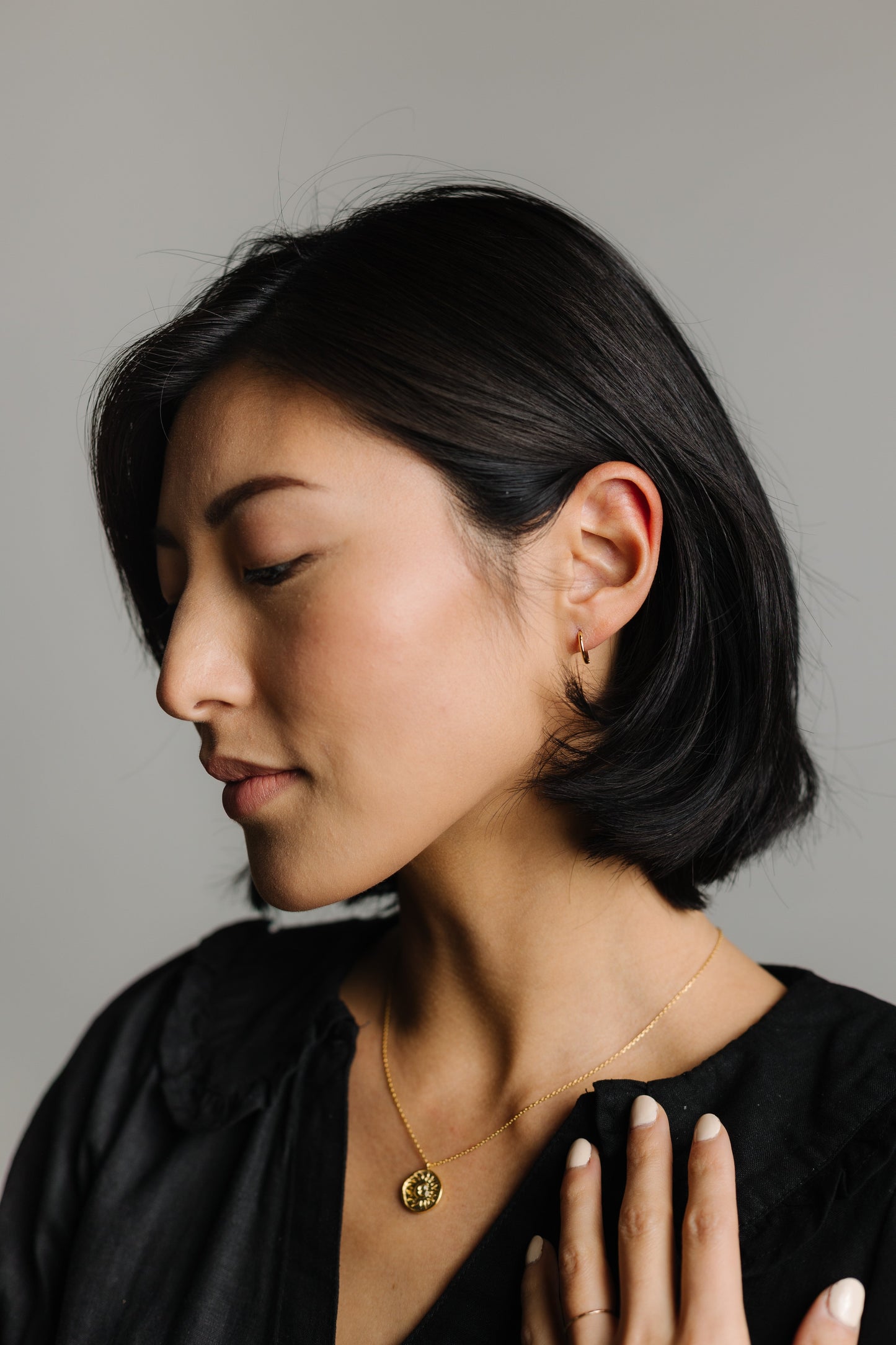 Ellie Small Hoop Earrings WOMEN'S EARINGS Cove
