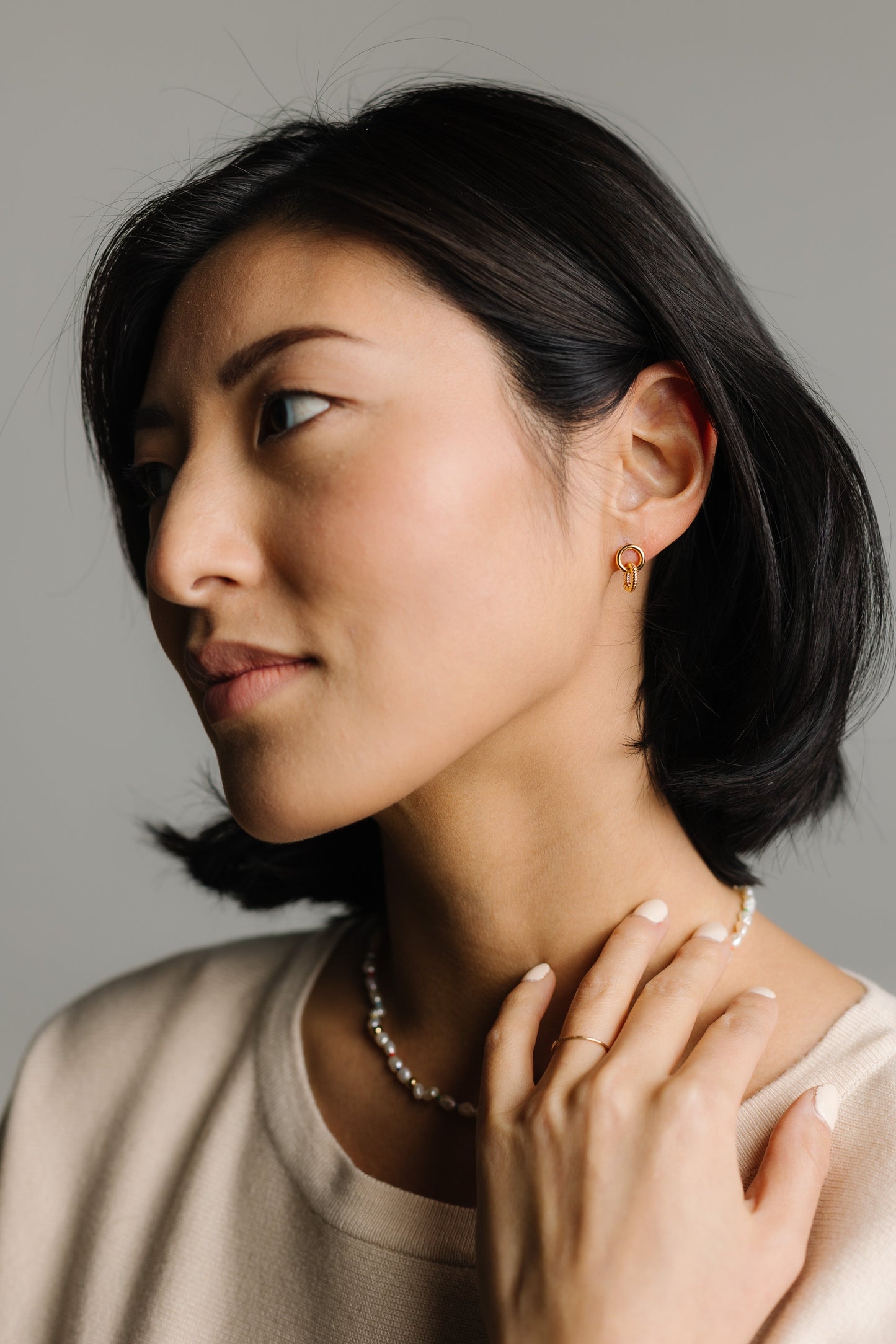 Dainty Double Circle WOMEN'S EARINGS Cove