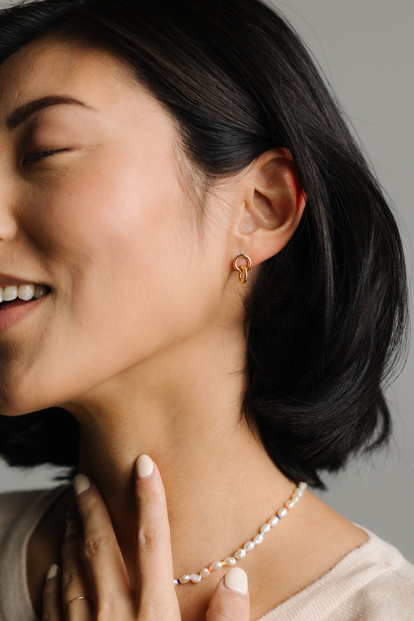 Dainty Double Circle WOMEN'S EARINGS Cove