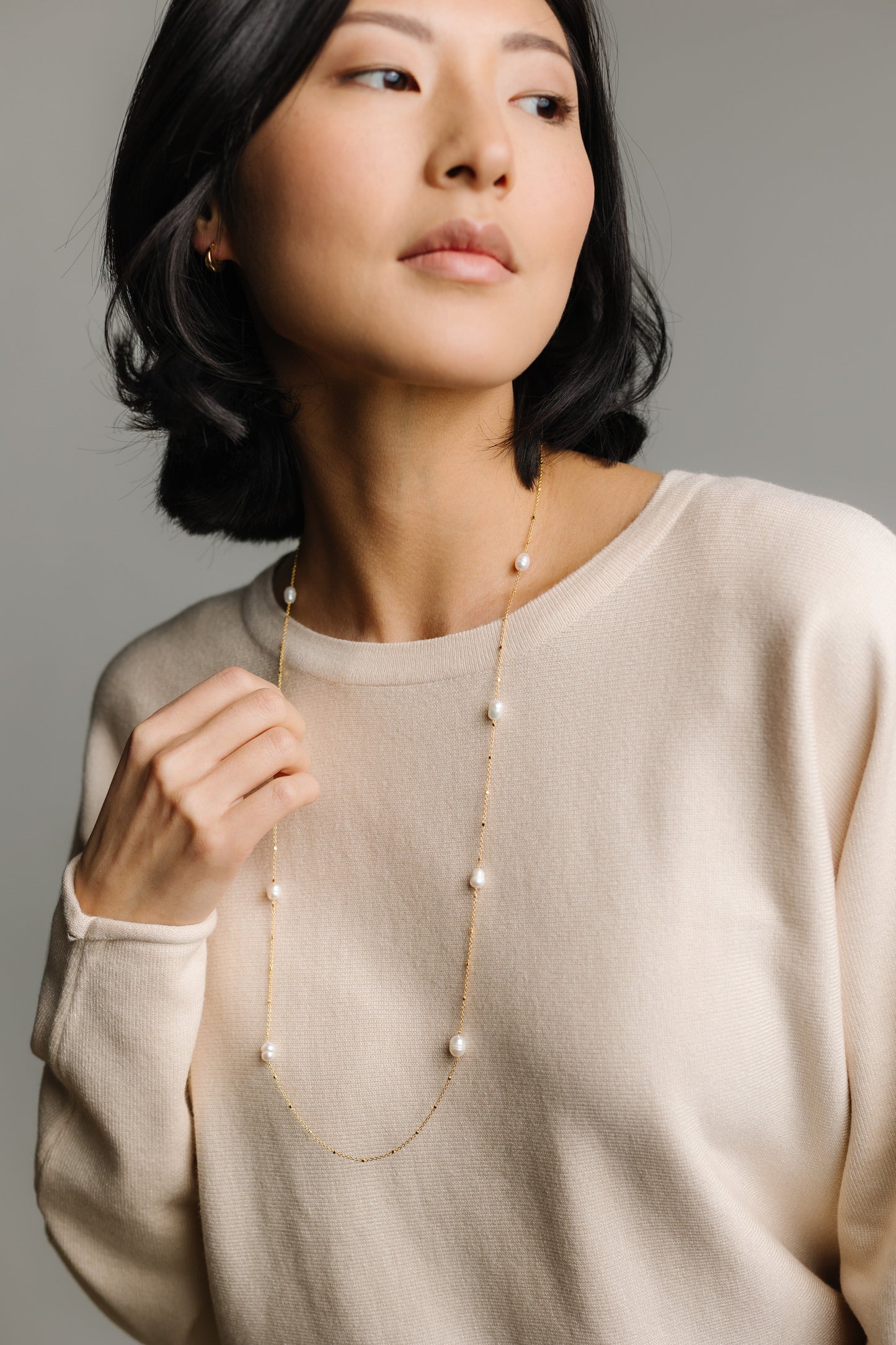 Pictures Pearl Necklace WOMEN'S NECKLACE Cove