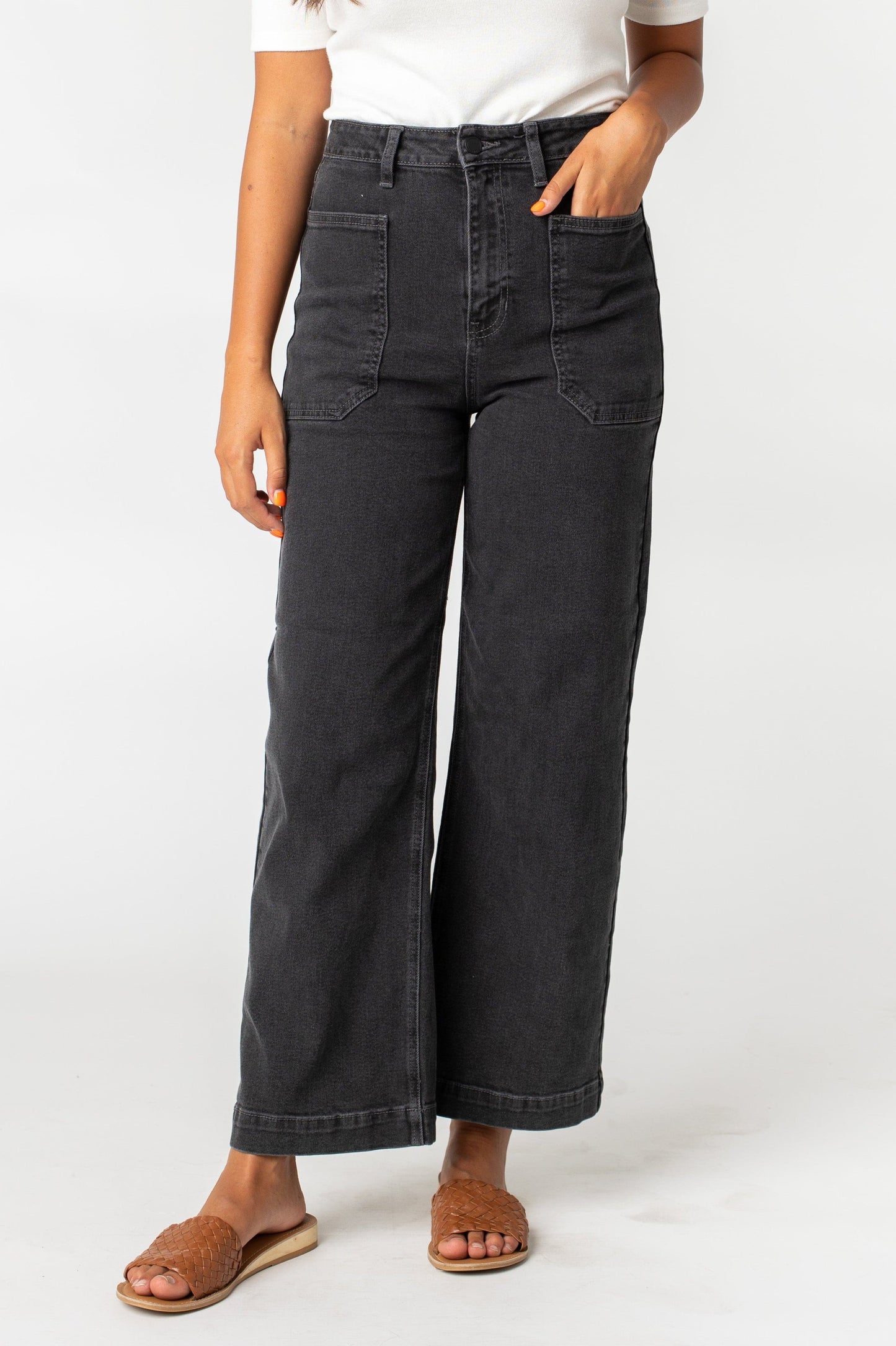 Black denim jeans with wide leg