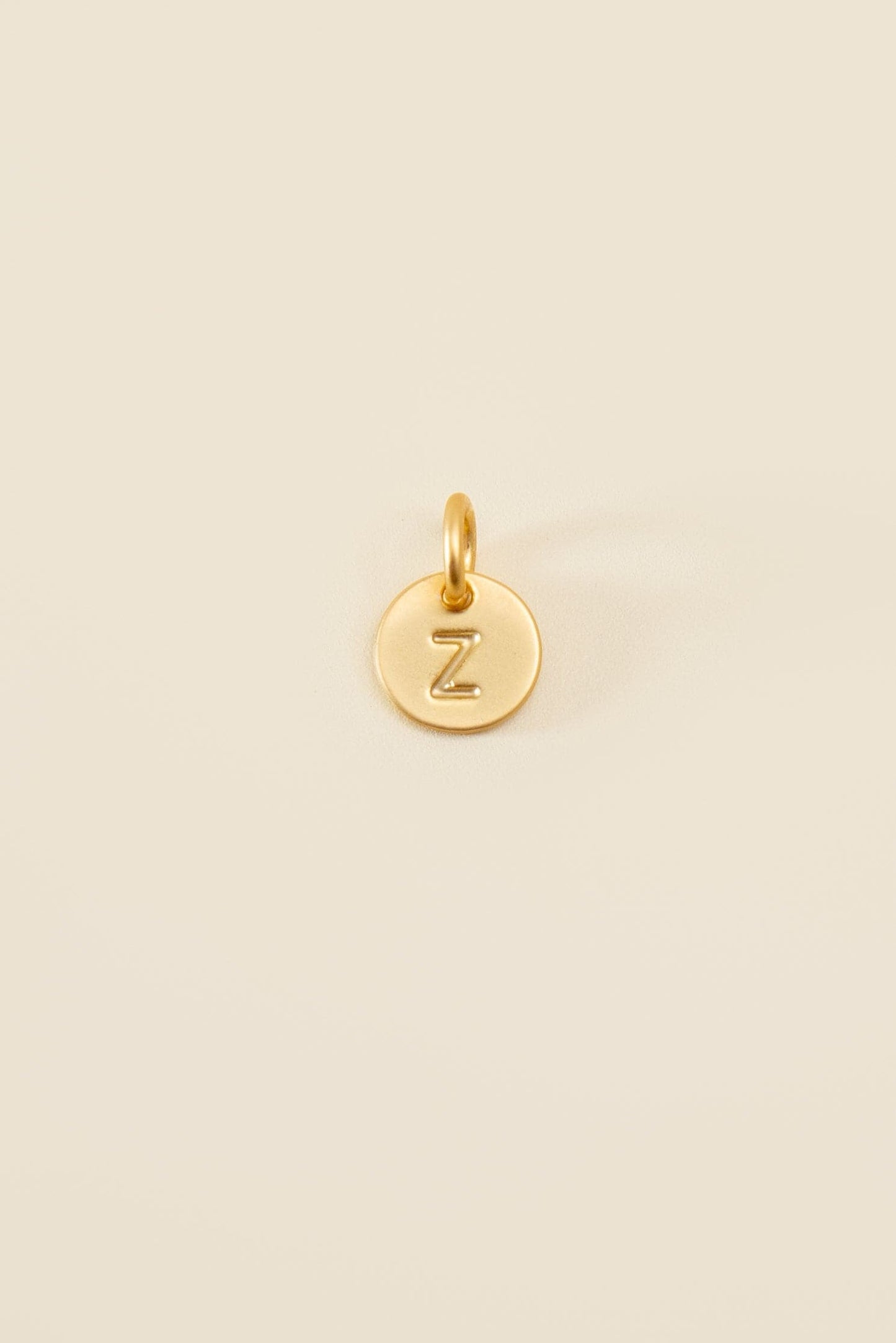 Small Letter Disk Pendant WOMEN'S JEWELRY Cove Matte Gold Z
