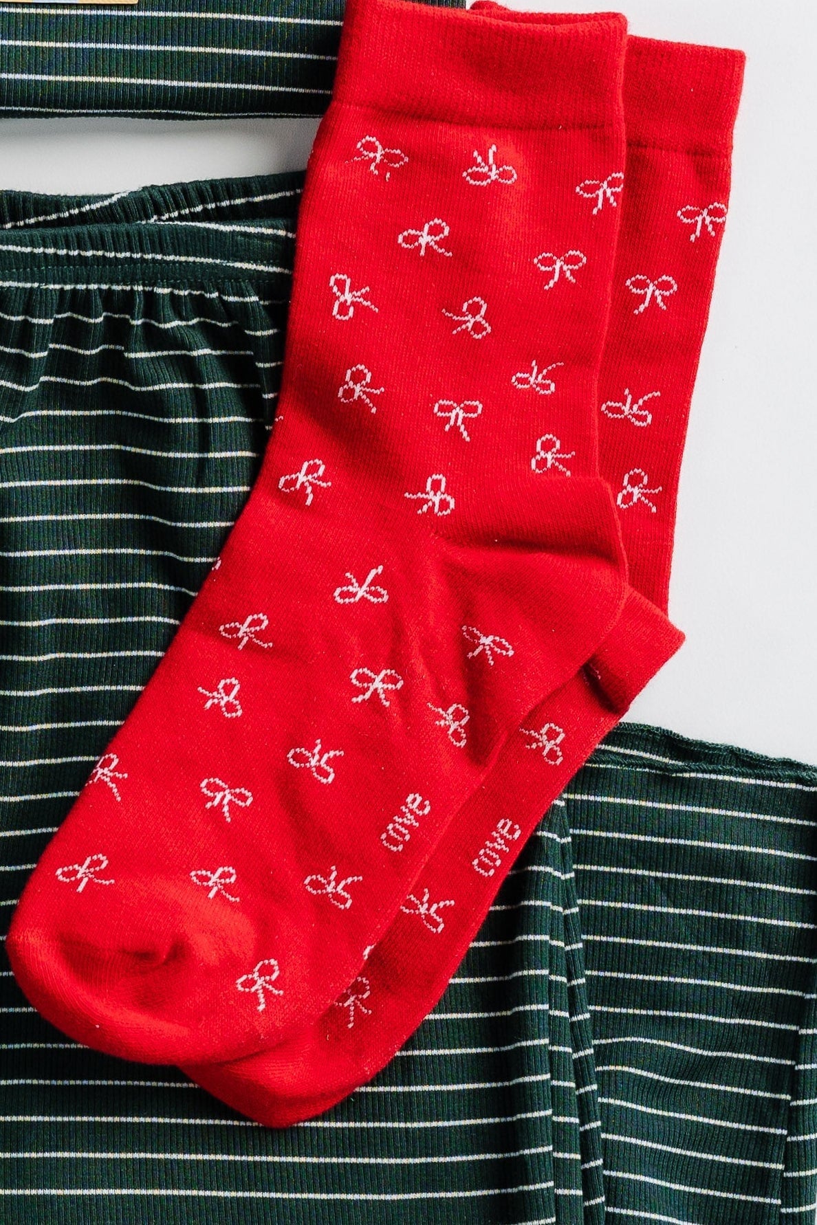 Cove Wrapped In A Bow Socks WOMEN'S SOCKS Cove Accessories Red OS 