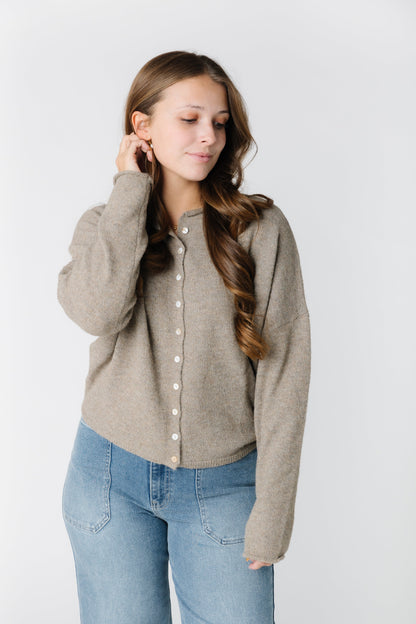 Aria mocha cardigan with round neckline and long sleeves