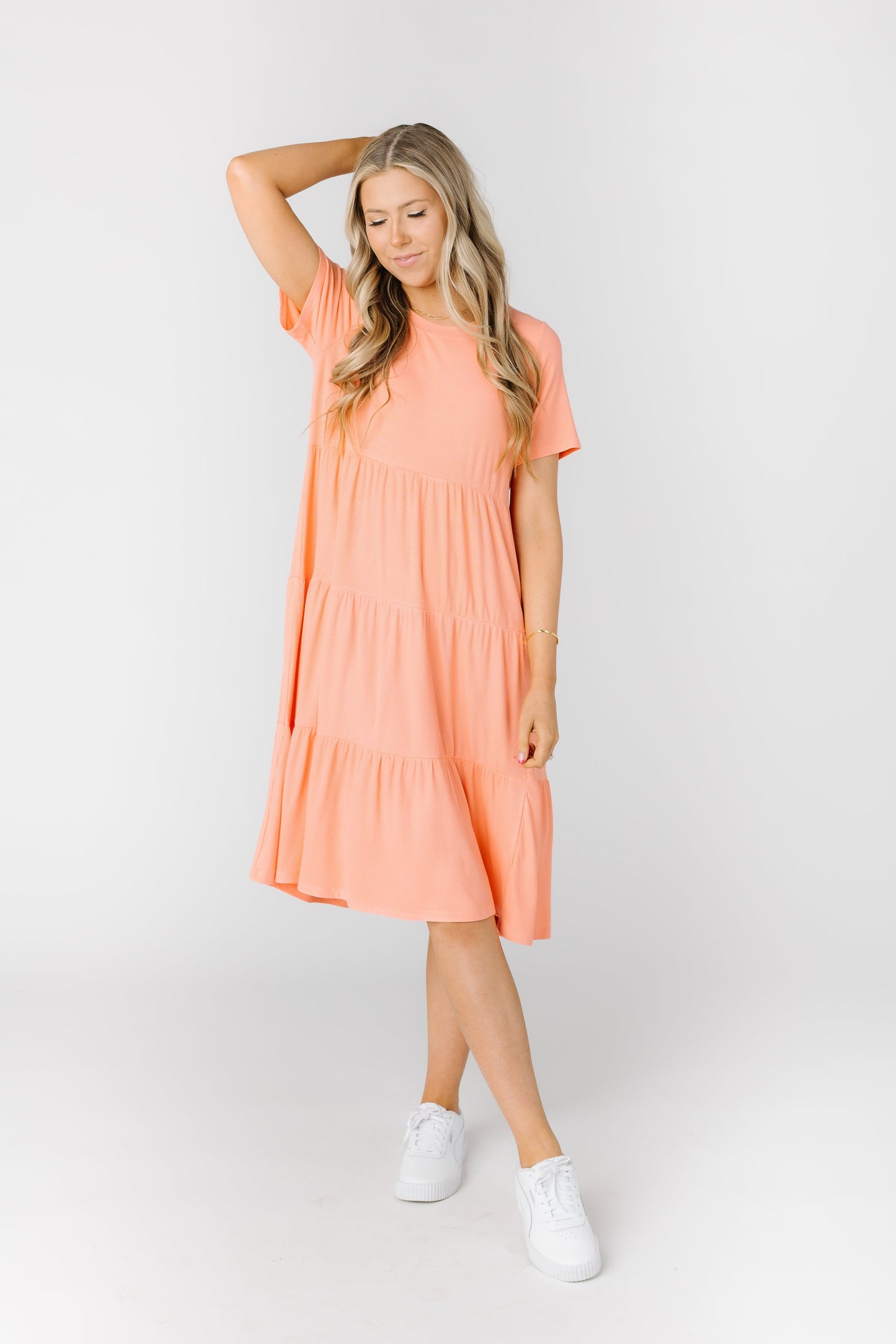 Brass & Roe Summer Ribbed Tiered Dress WOMEN'S DRESS Called to Surf Melon L 