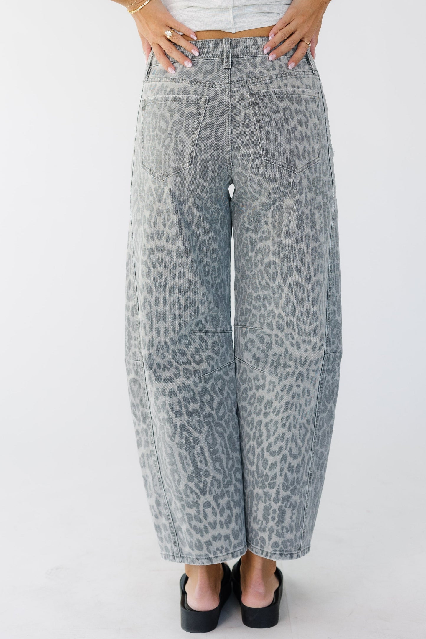 Leopard Barrel Jeans WOMEN'S JEANS Vervet 