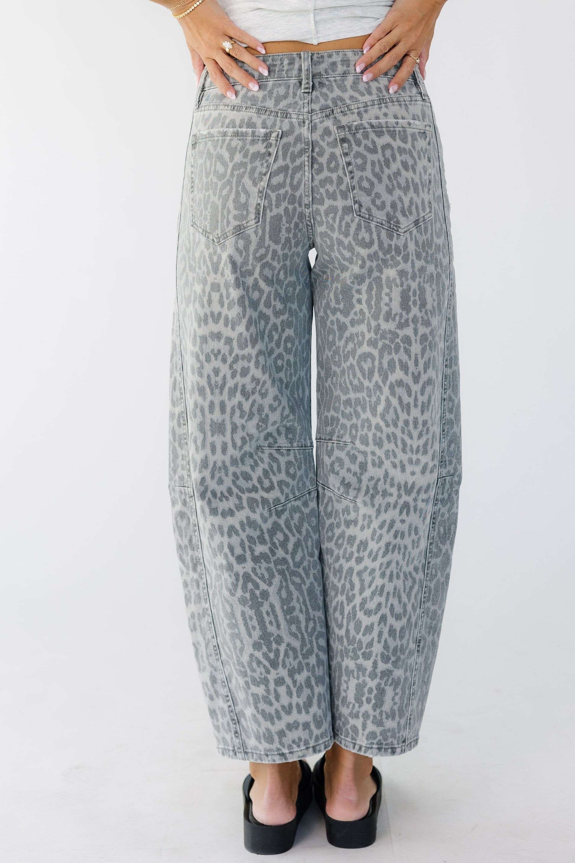 Leopard Barrel Jeans WOMEN'S JEANS Vervet 