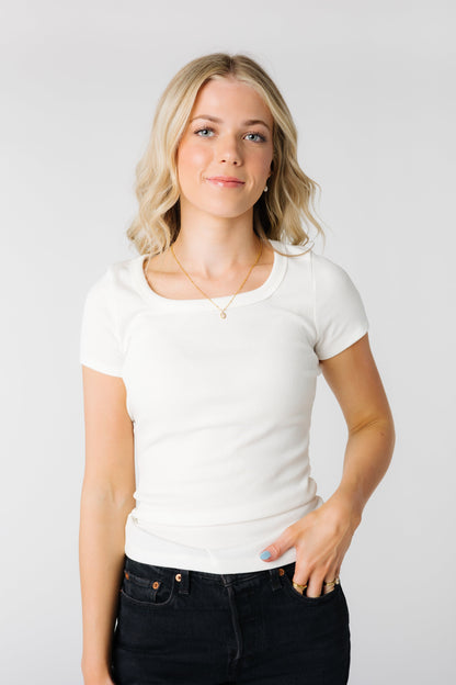 White scoop neck knit top with short sleeves 