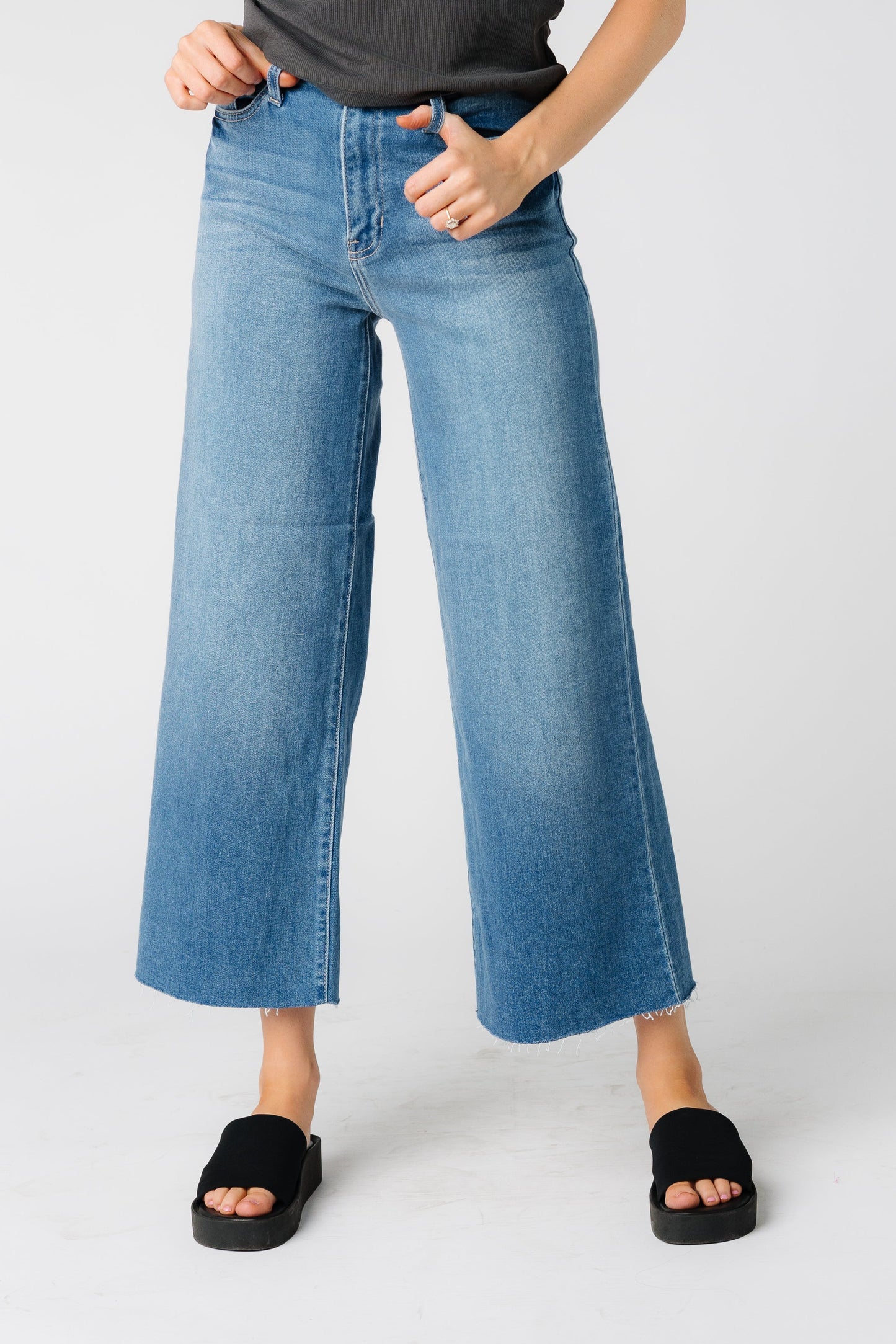 Medium Denim jeans with cut hems