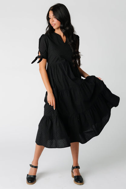 Woven textured modest midi dress in black