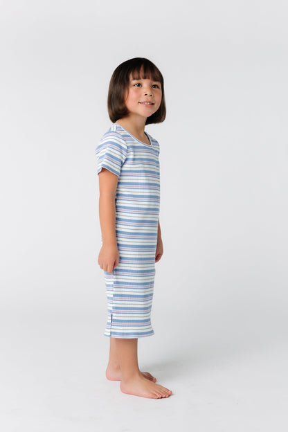 Side view of blue stripe t-shirt midi dress 