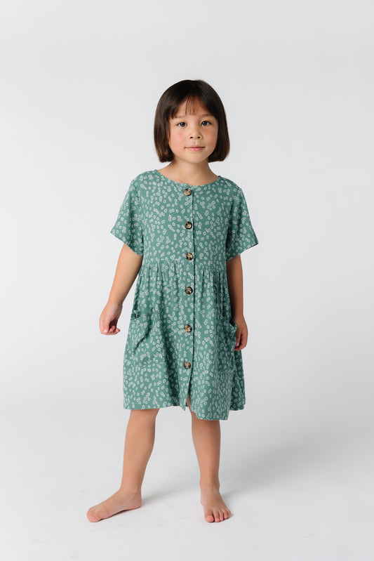 Little girl's green print dress with short sleeves