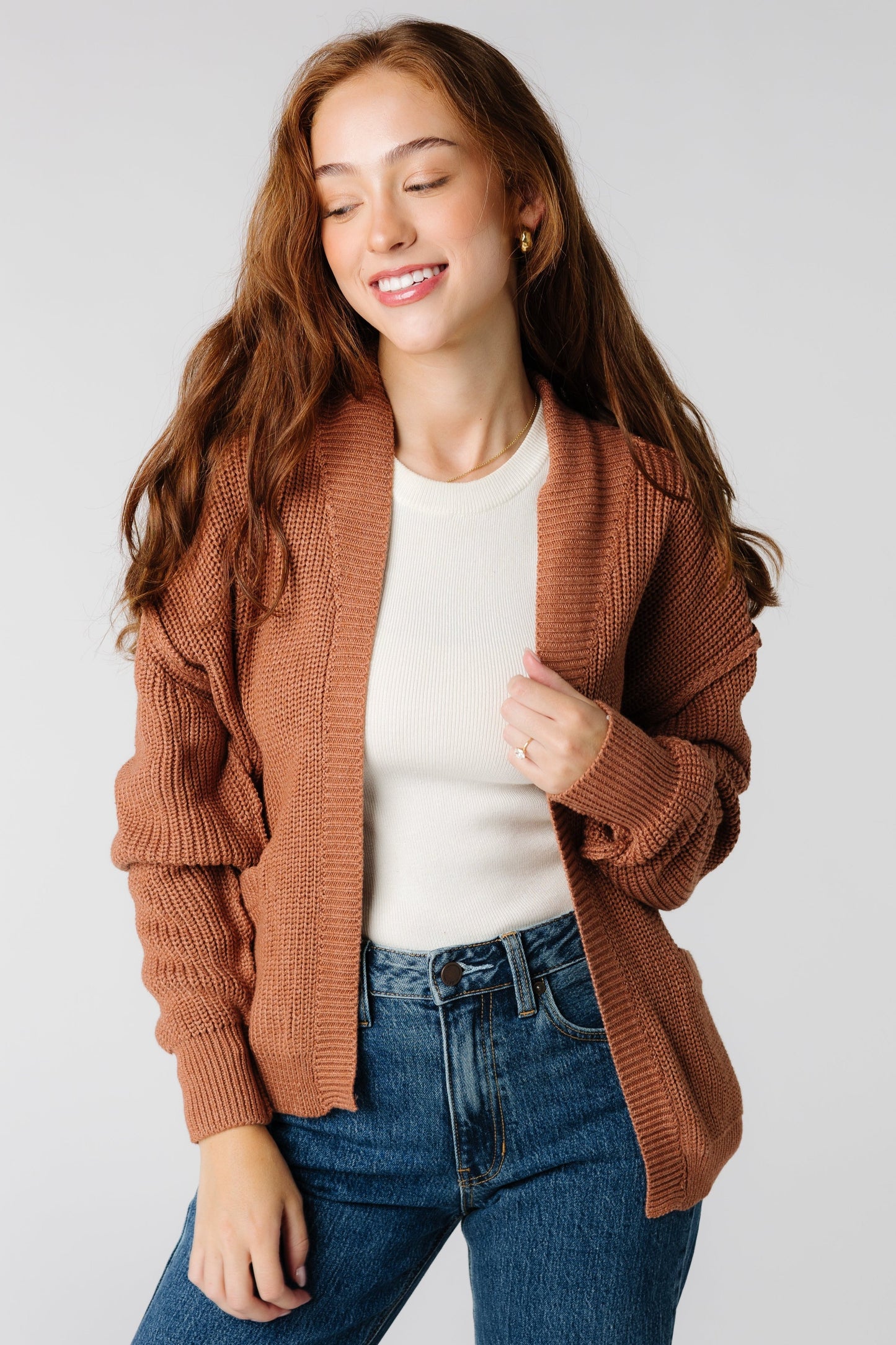 Kimmy modest open cardigan in rust