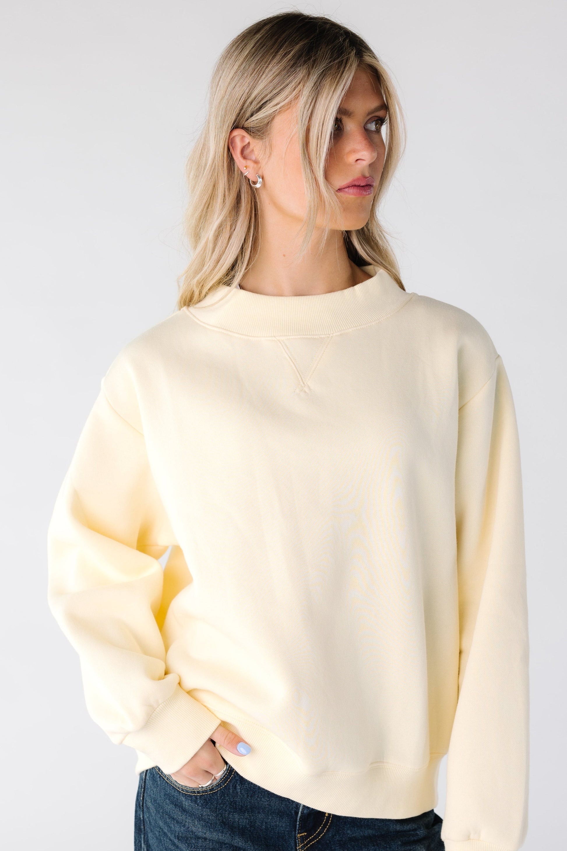 Brooks Butter Fleece Sweatshirt WOMEN'S SWEATSHIRT Things Between 