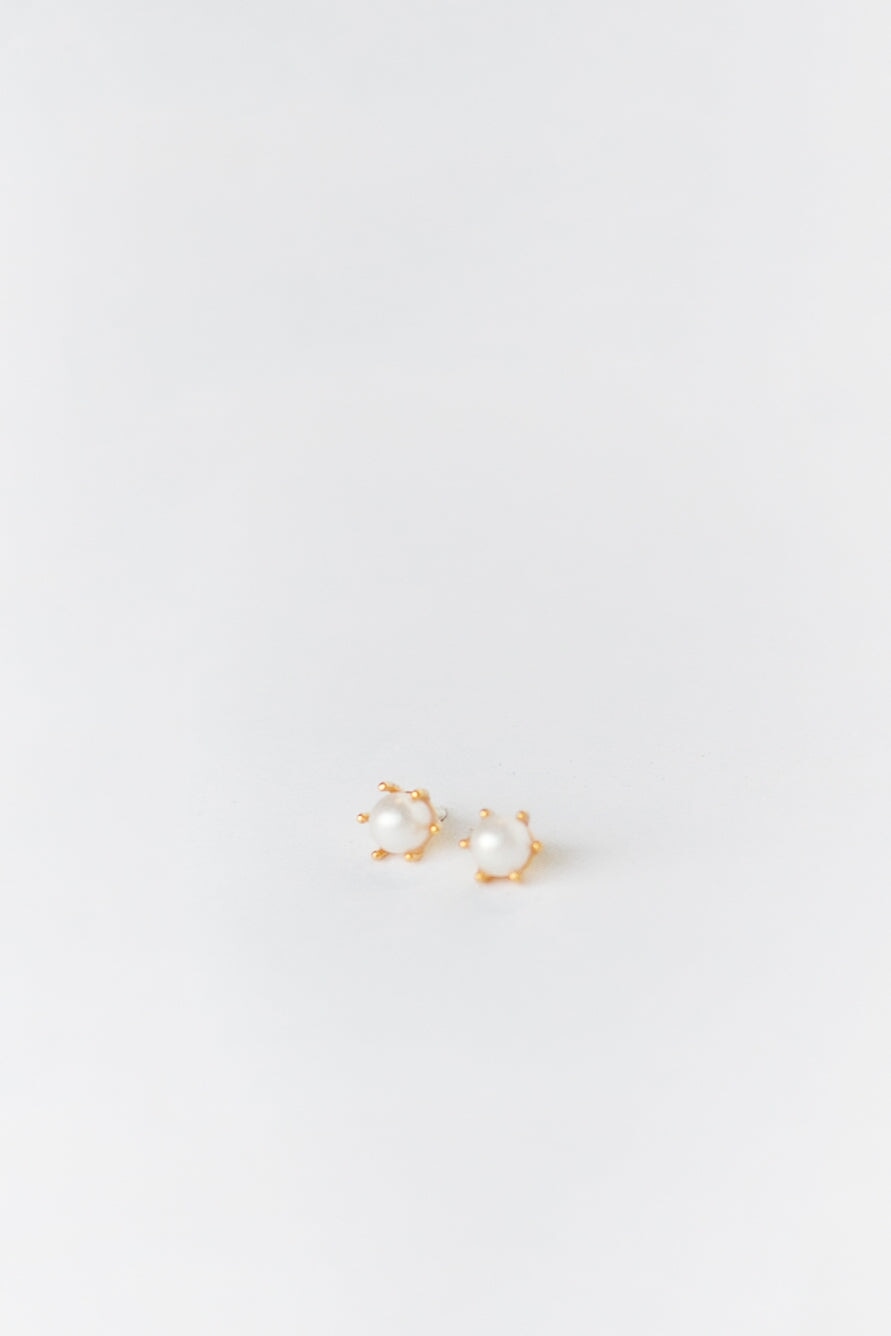 Cove Earrings Elegant Pearl Gold WOMEN'S EARINGS Cove Accessories 