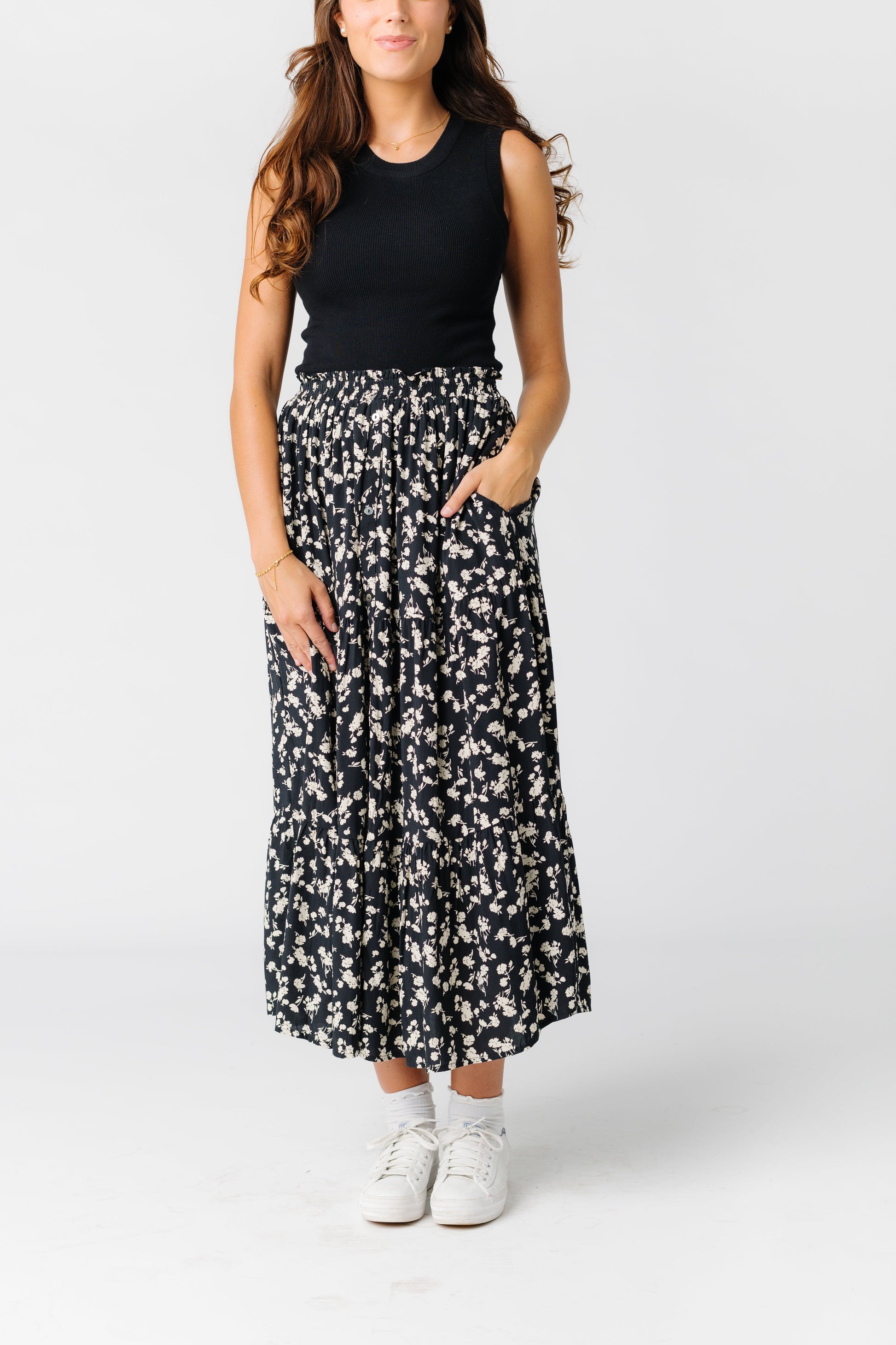 Floral Tiered Maxi Skirt WOMEN'S SKIRTS Polagram Black Multi L 