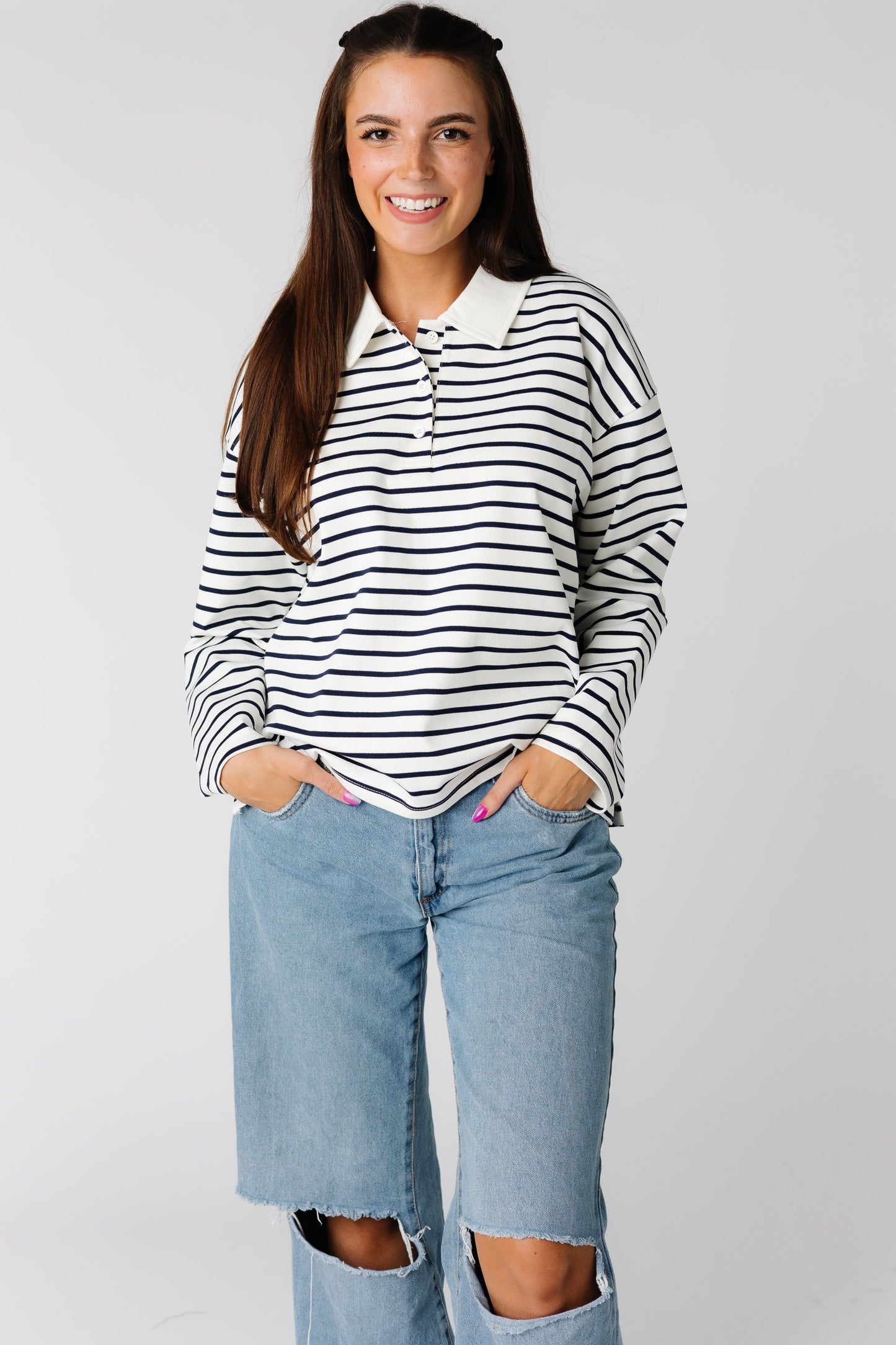 Gale black and white stripe top with long sleeves and pointed collar