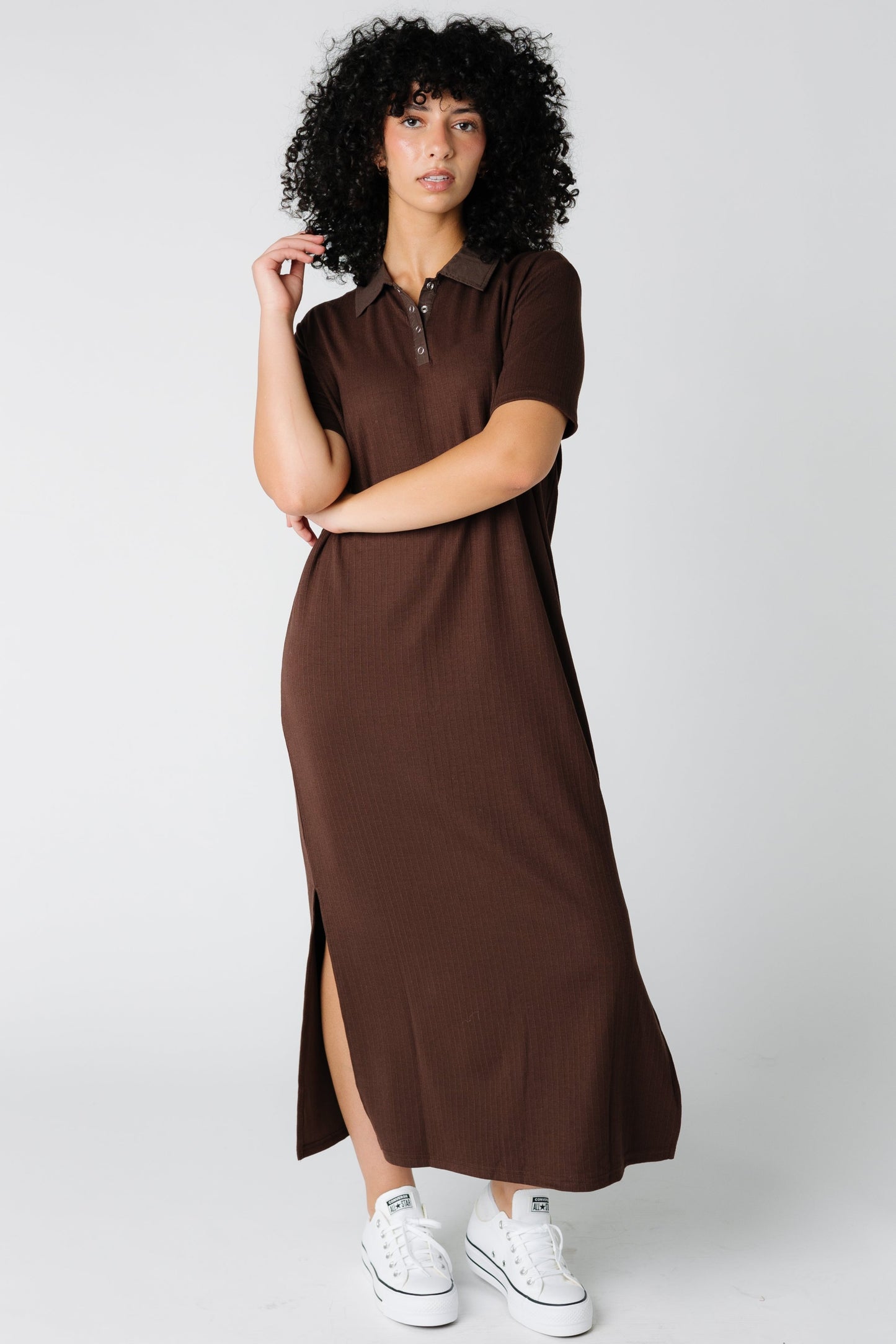 Brown knit midi dress with side slit