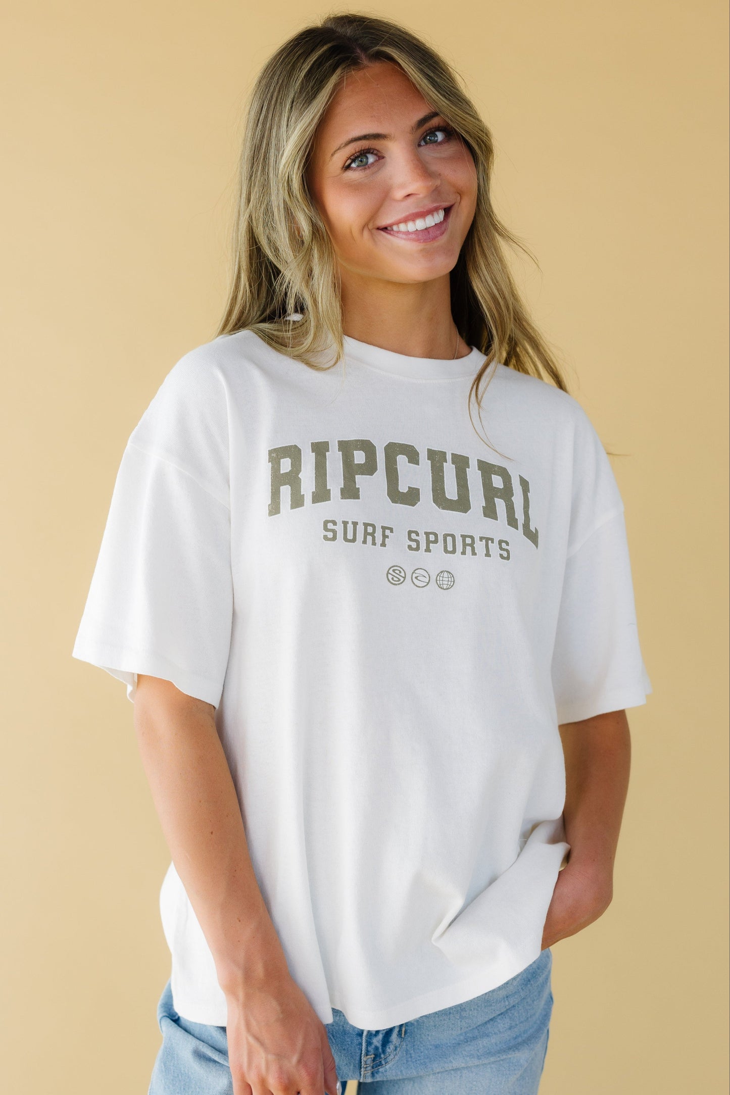 Rip Curl Varsity Sports Heritage Tee WOMEN'S T-SHIRT Rip Curl Bone/Khaki XS 