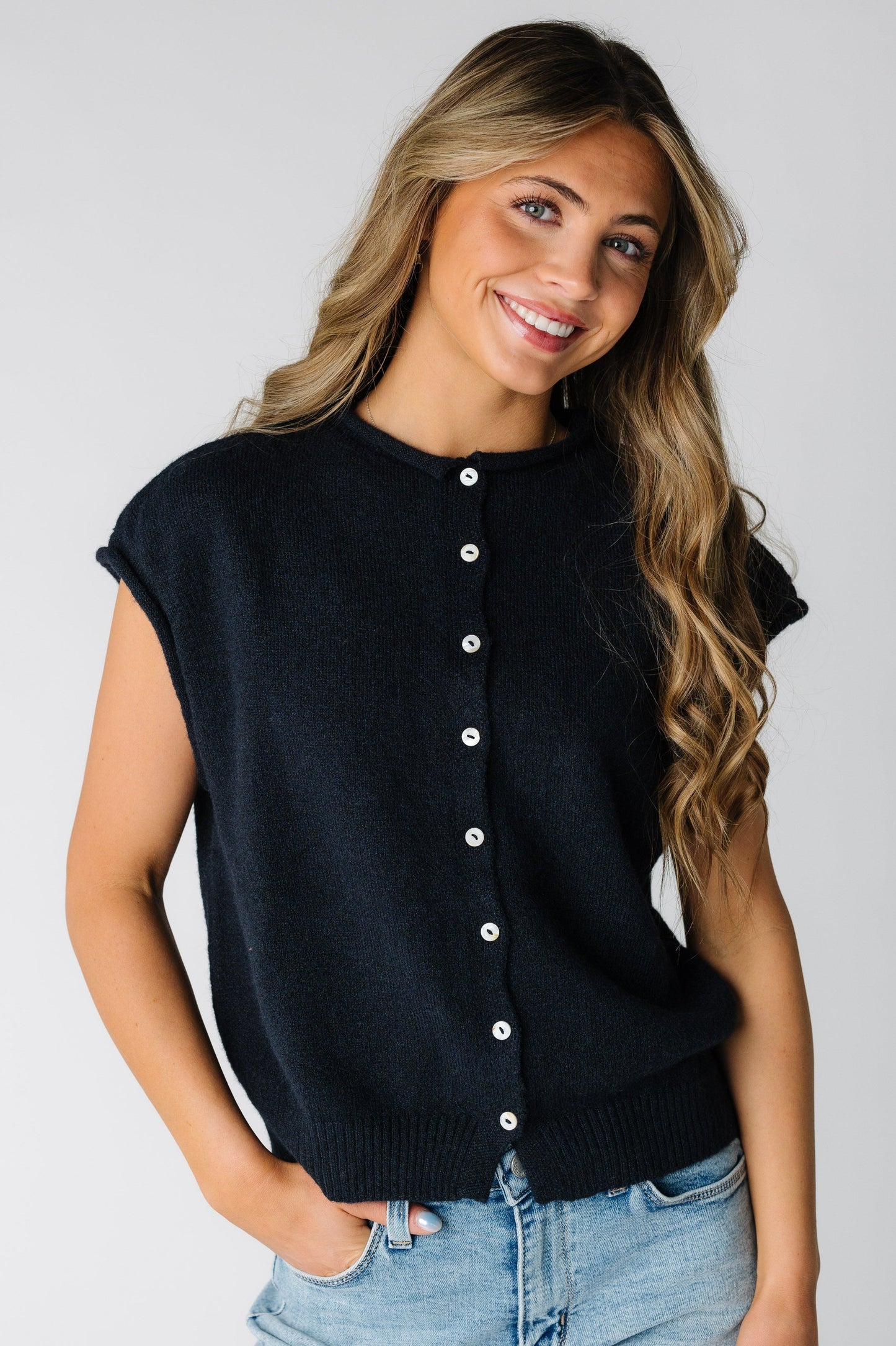 Bonnie Sweater Vest Cardigan WOMEN'S VEST Things Between 