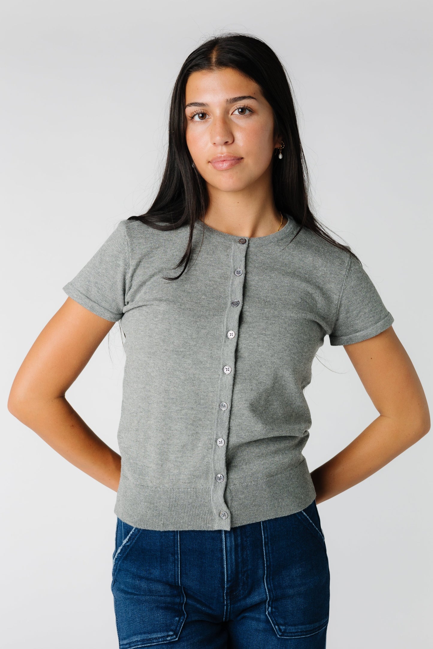 Close fitting button down sweater in light grey